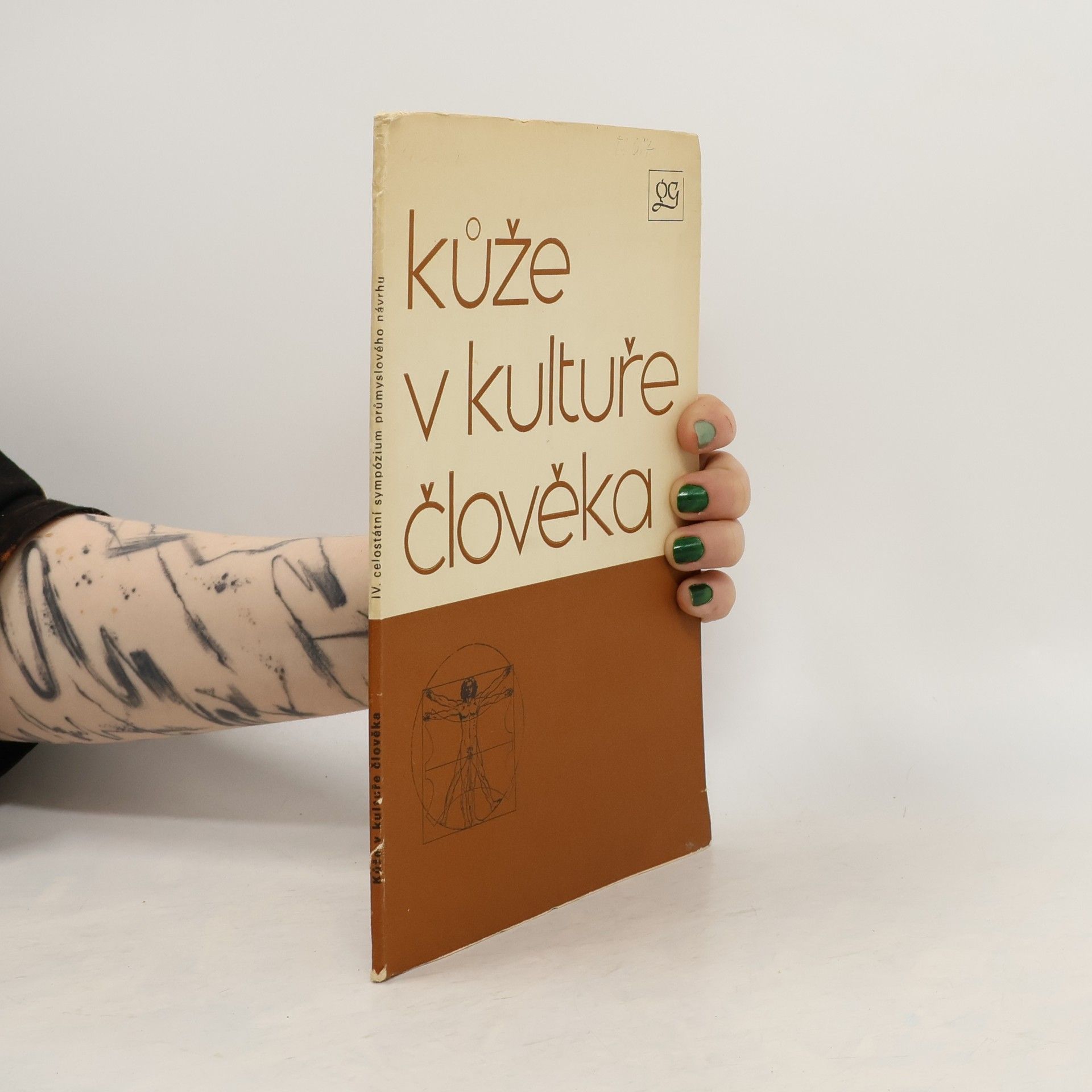 Various authors Kůže v kultuře člověka
