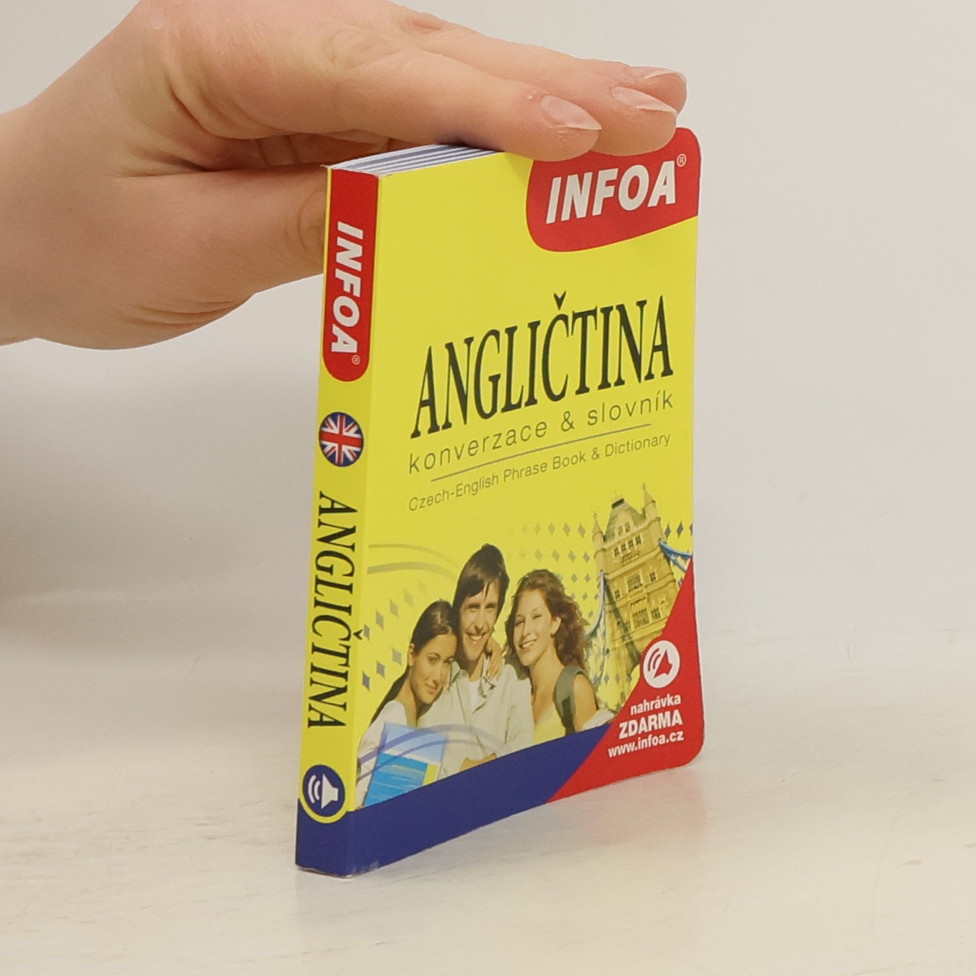 Martina Kutalová Angličtina: Konverzace & slovník. Czech-English phrase book & dictionary