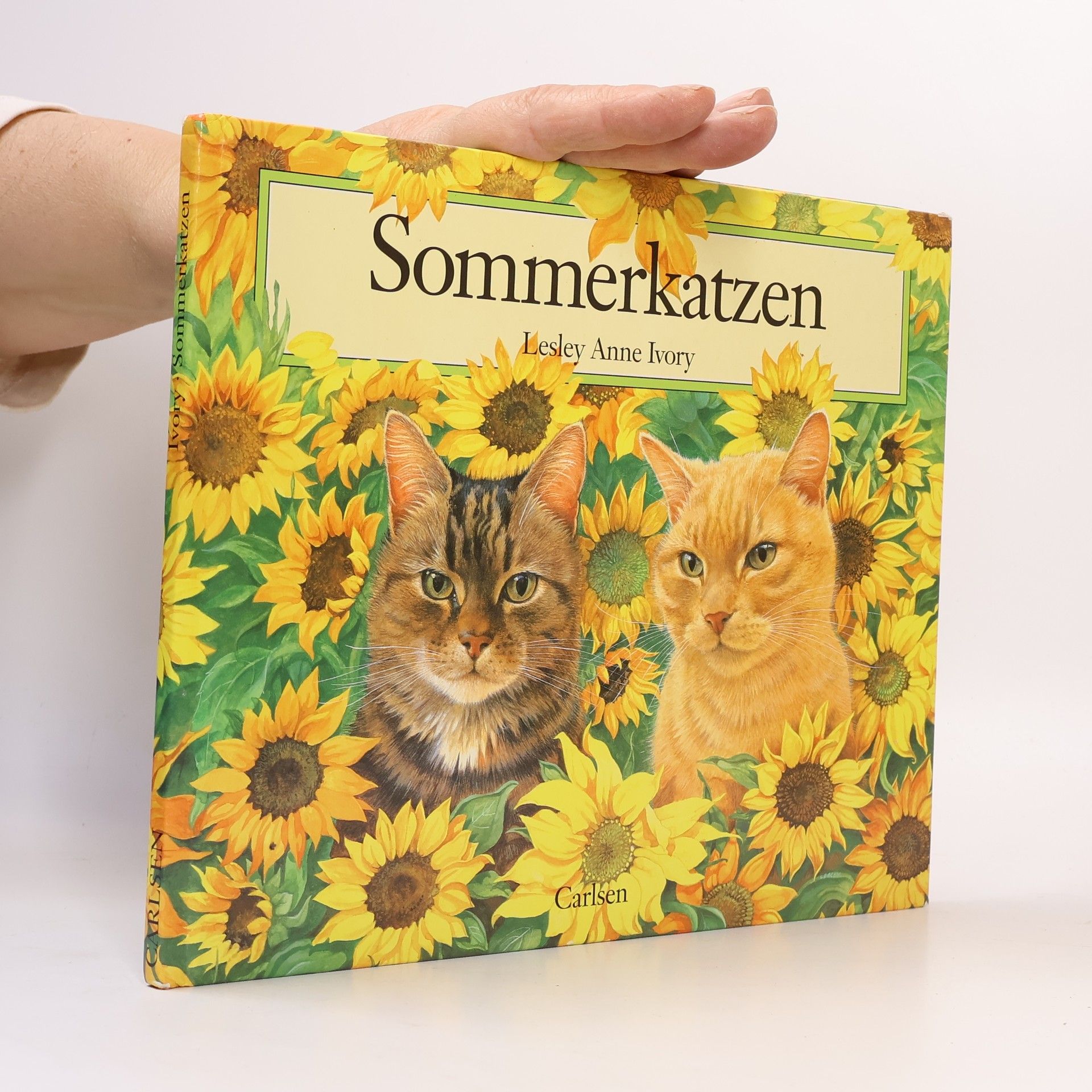 Lesley Anne Ivory Sommerkatzen