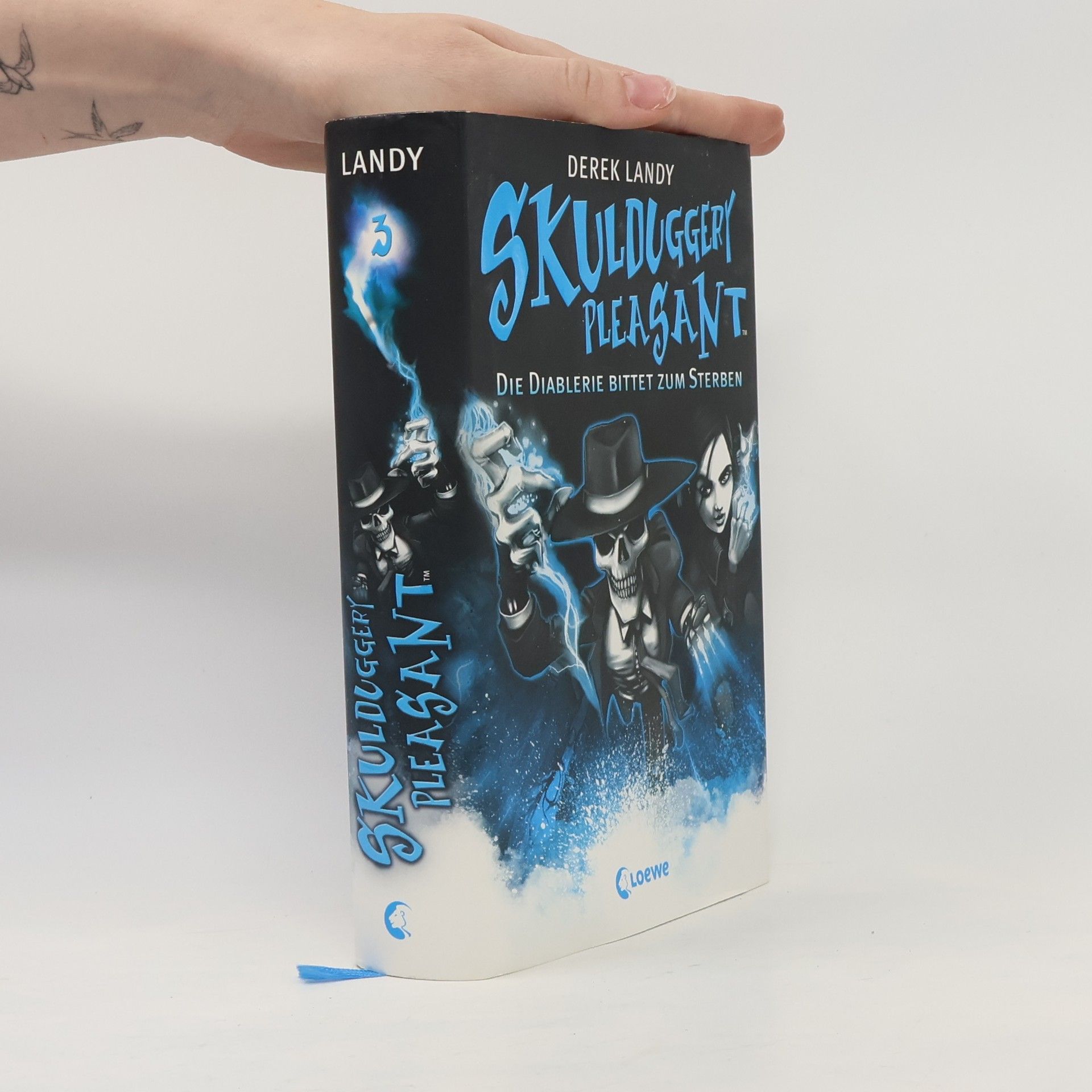 Derek Landy Skulduggery Pleasant 3