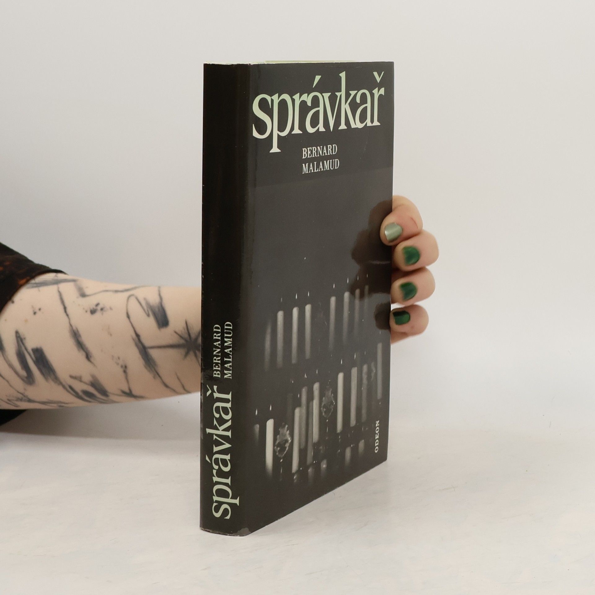 Bernard Malamud Správkař