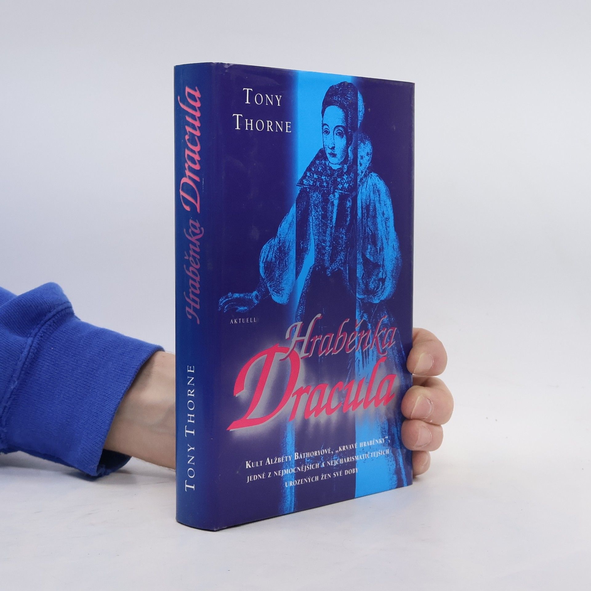 Tony Thorne Hraběnka Dracula