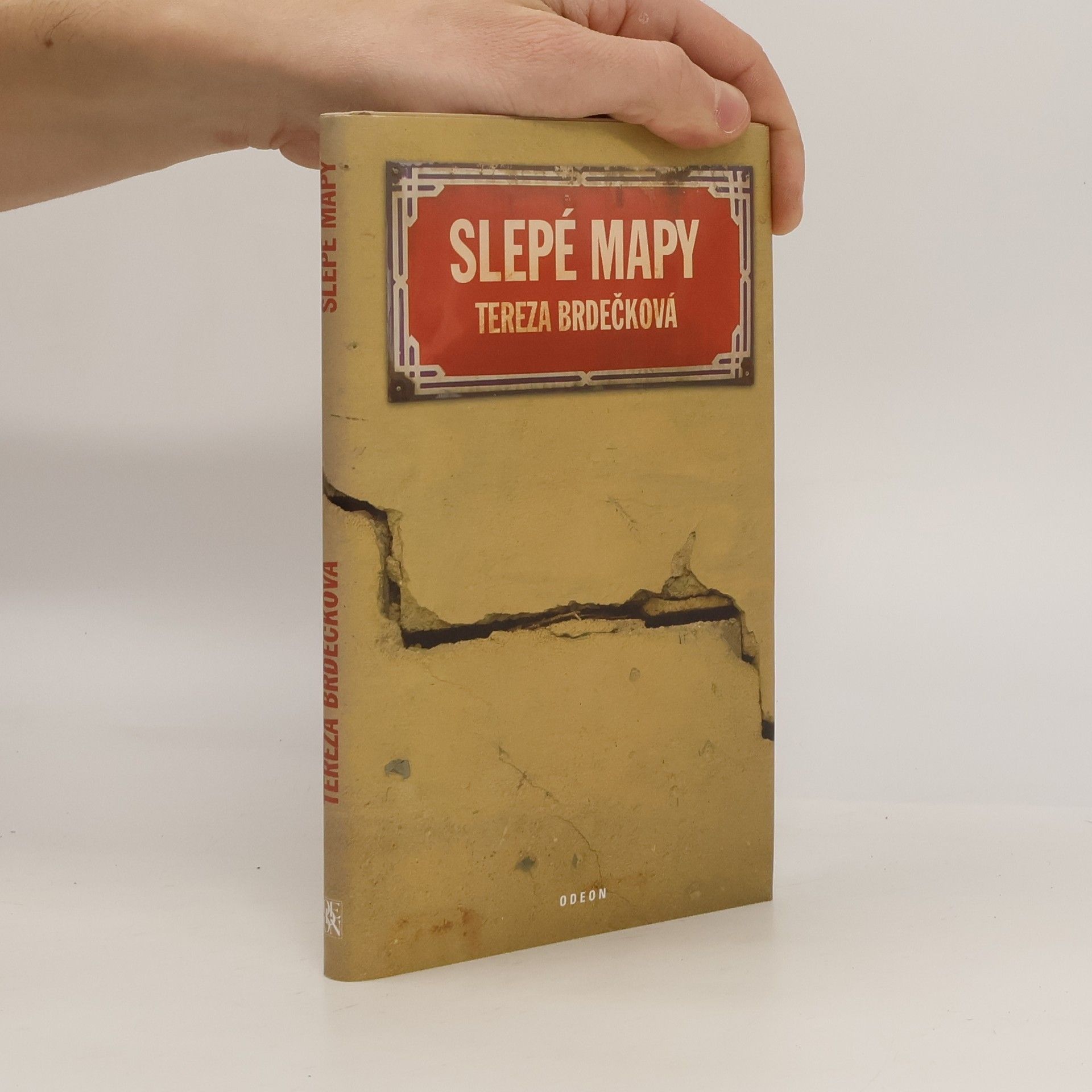 Tereza Brdečková Slepé mapy