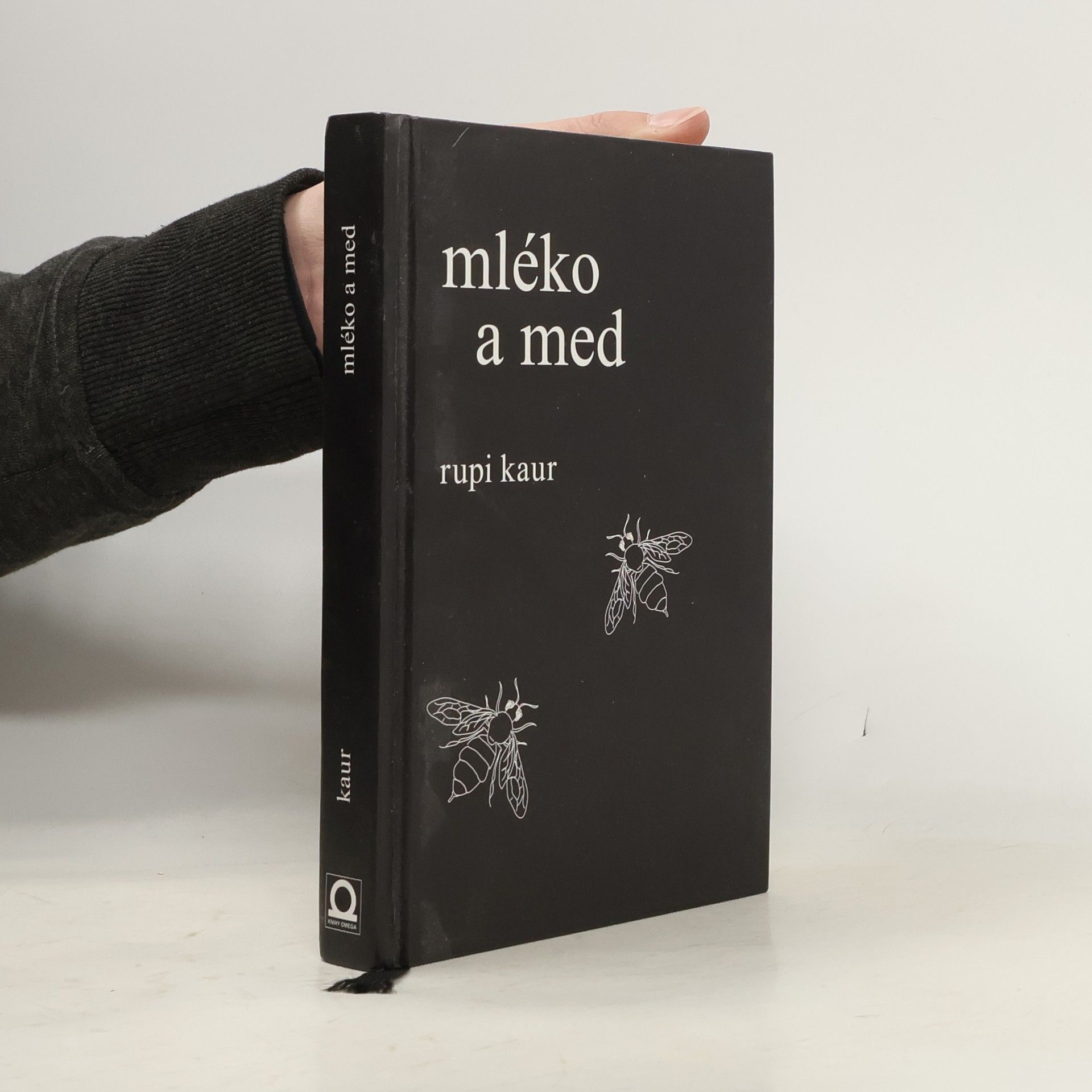 Rupi Kaur Mléko a med