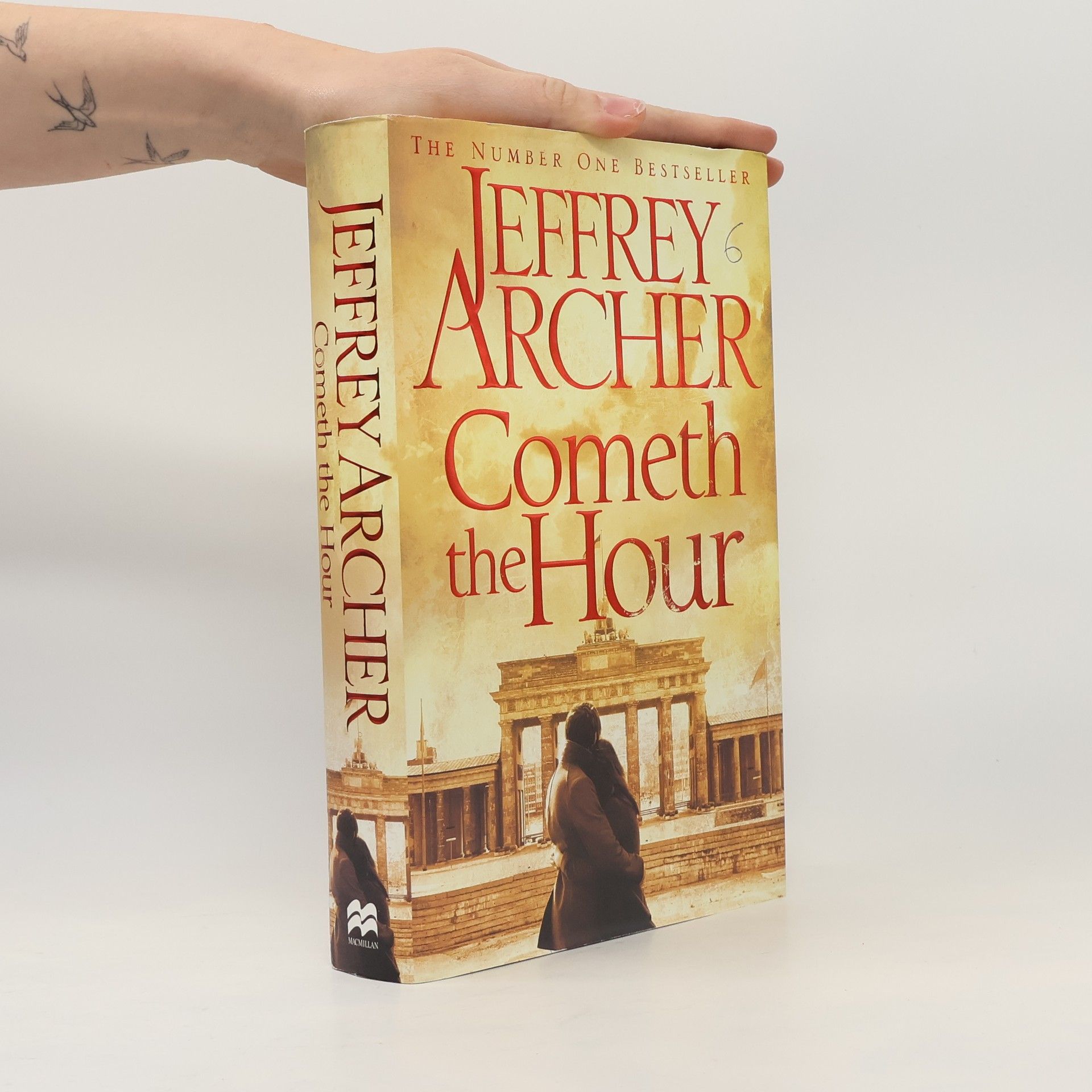 Jeffrey Archer Cometh the Hour