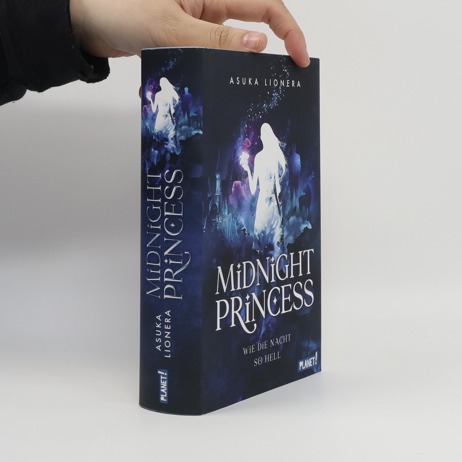 Asuka Lionera Midnight Princess. Wie die Nacht so hell