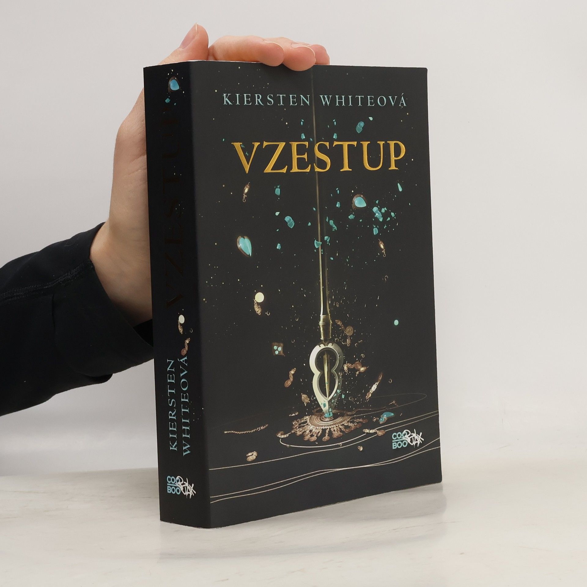 Kiersten White Vzestup: Dobyvatelská sága 2