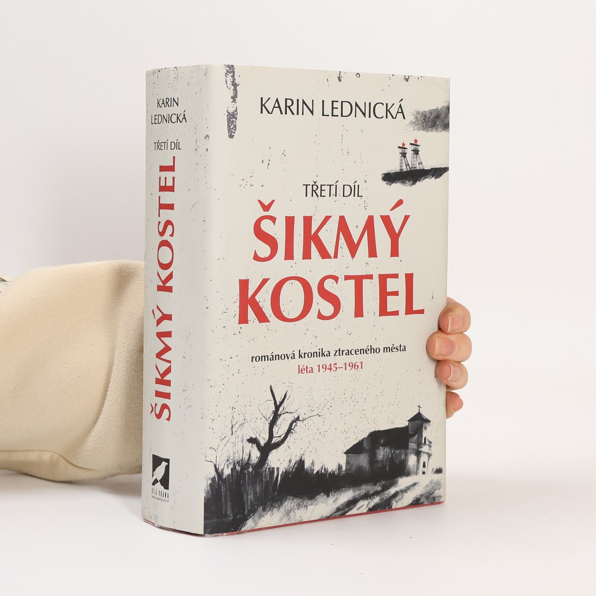 Karin Lednická Šikmý kostel 3