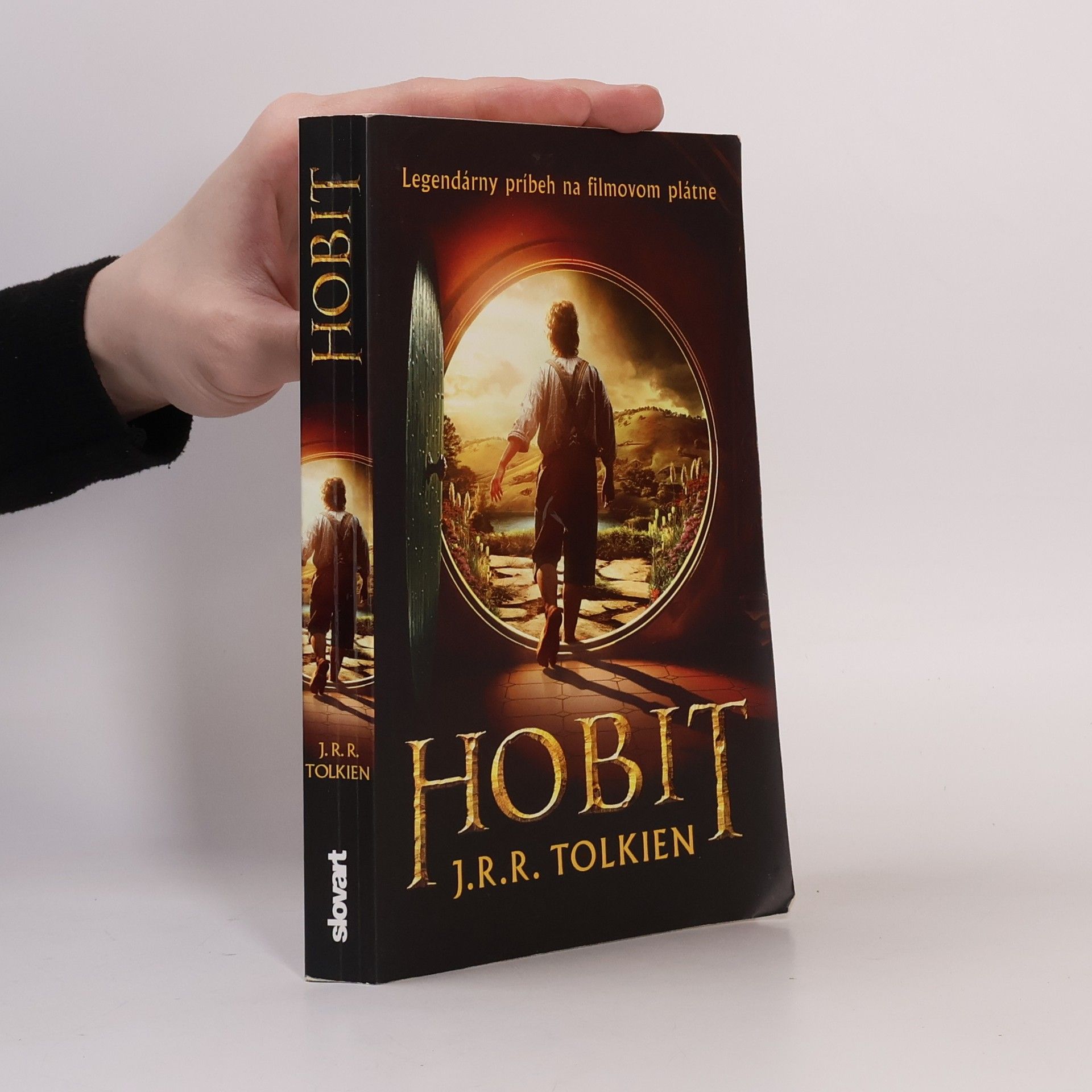 J. R. R. Tolkien Hobit (alebo Cesta tam a späť)
