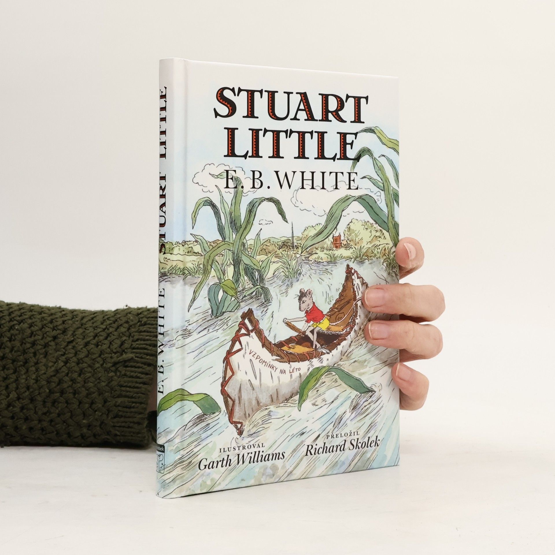 E. B. Elwyn Brooks White Stuart Little