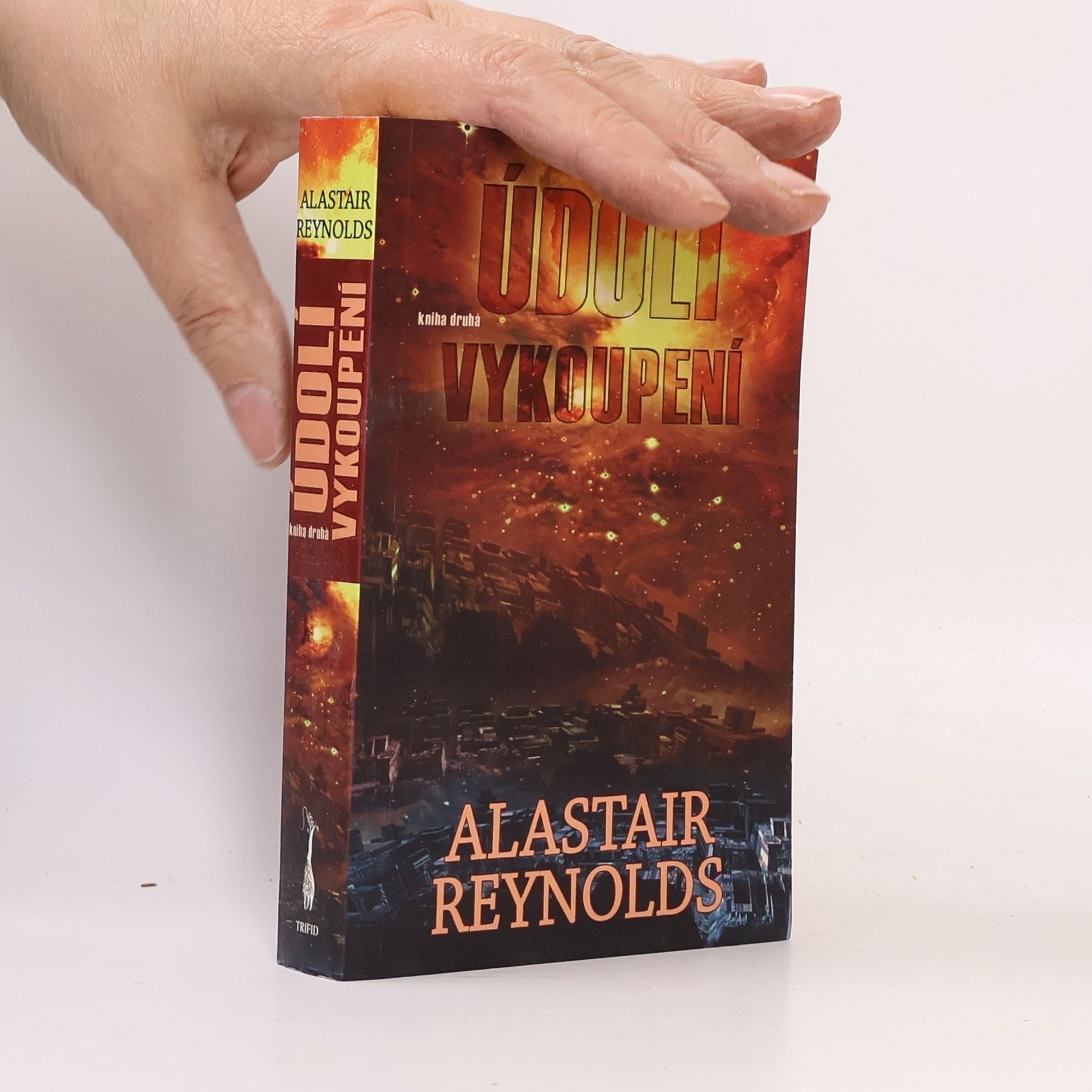 Alastair Reynolds Údolí vykoupení. Kniha druhá