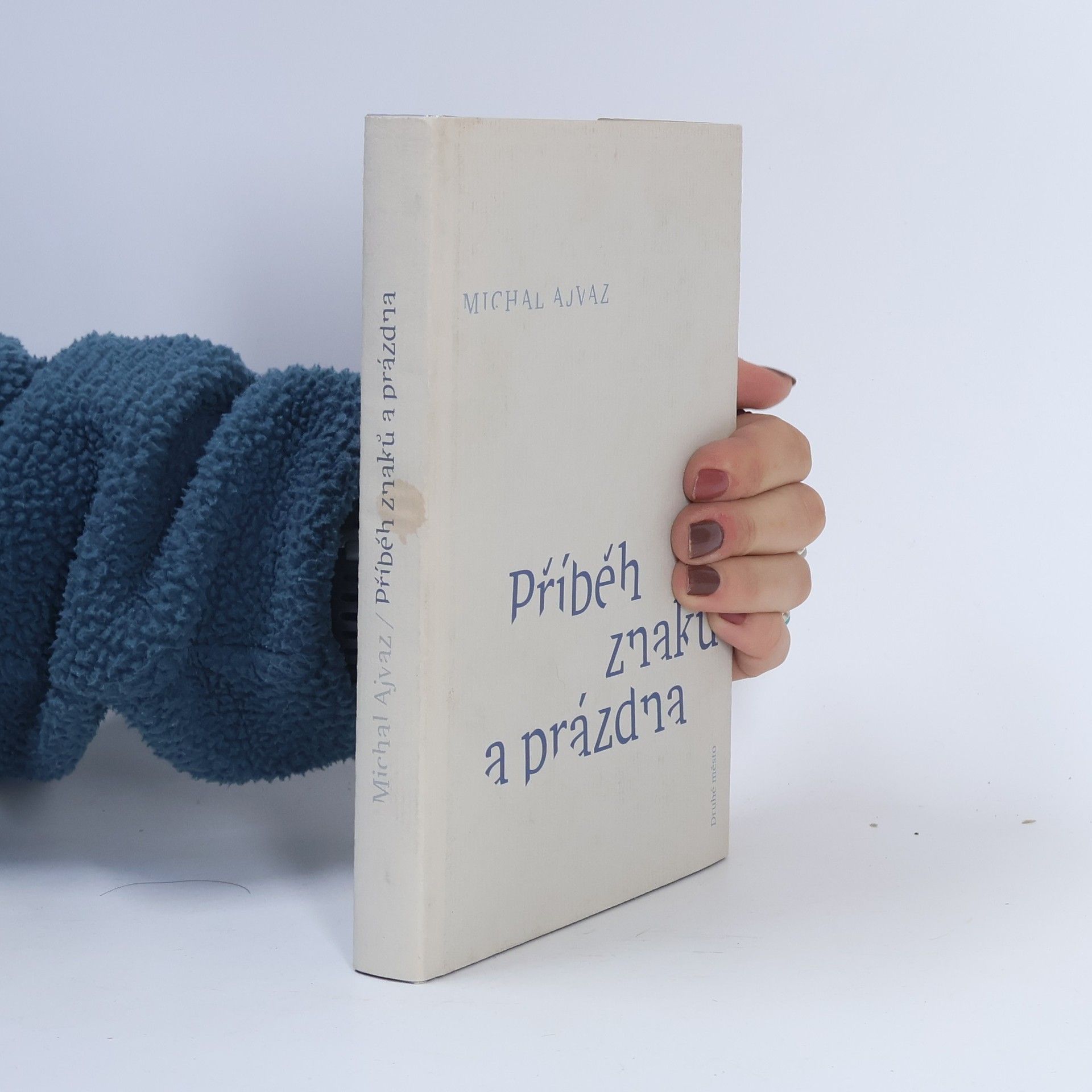 Příběh znaků a prázdna