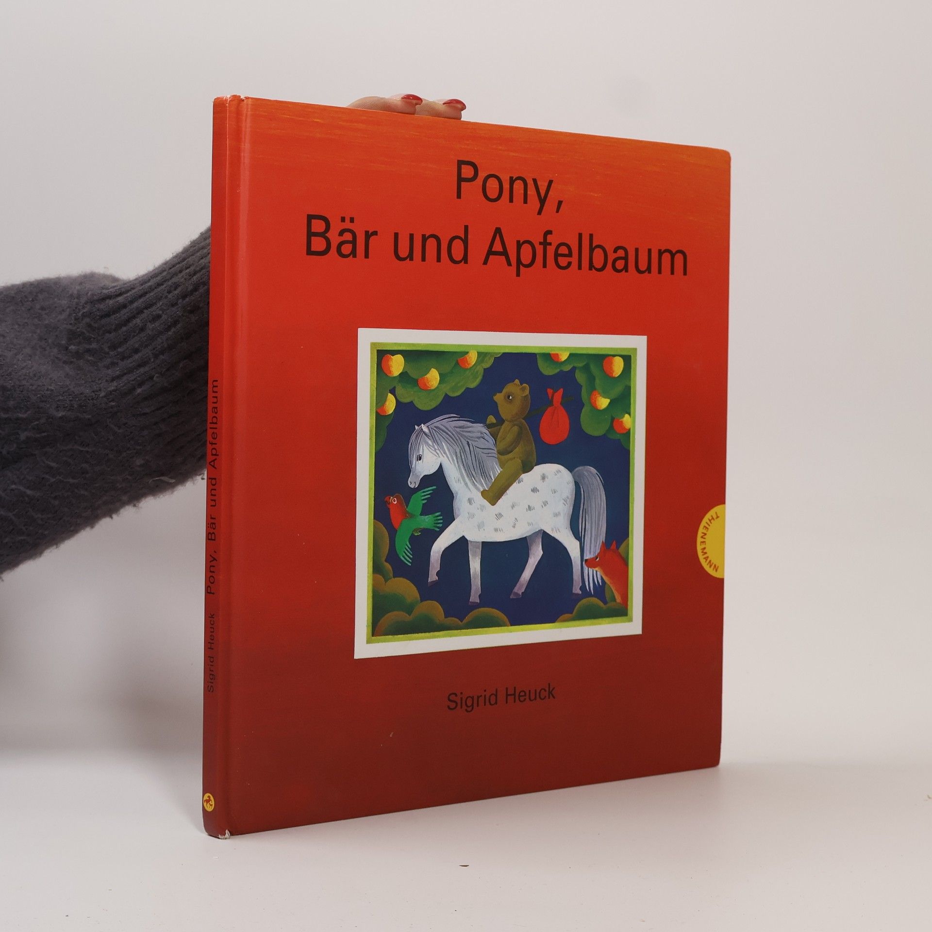 Sigrid Heuck Pony, Bär und Apfelbaum