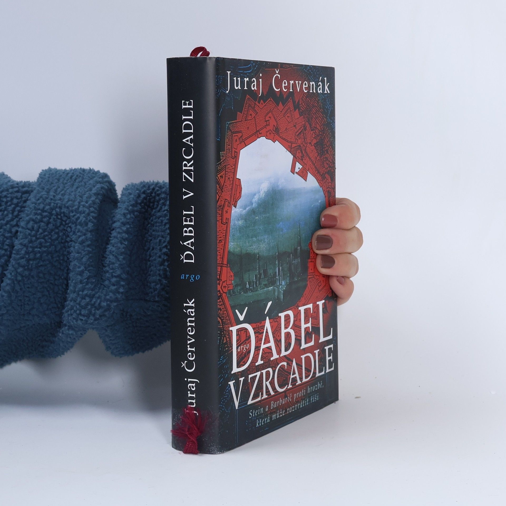 Juraj Červenák Ďábel v zrcadle