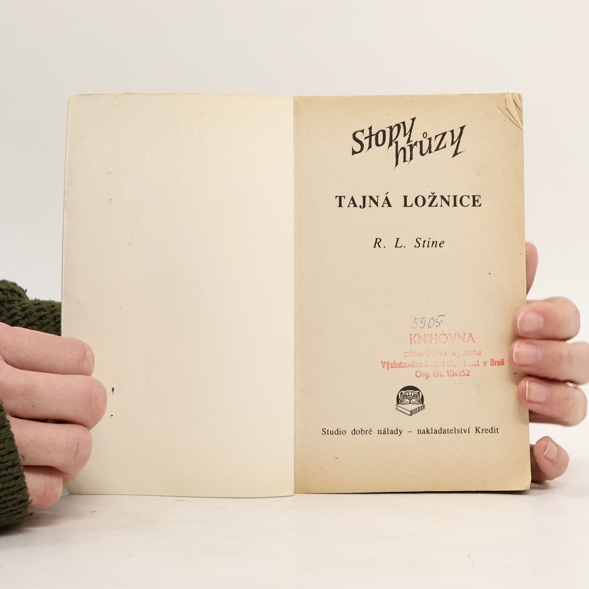 R. L. Stine Tajná ložnice. Stopy hrůzy 4.