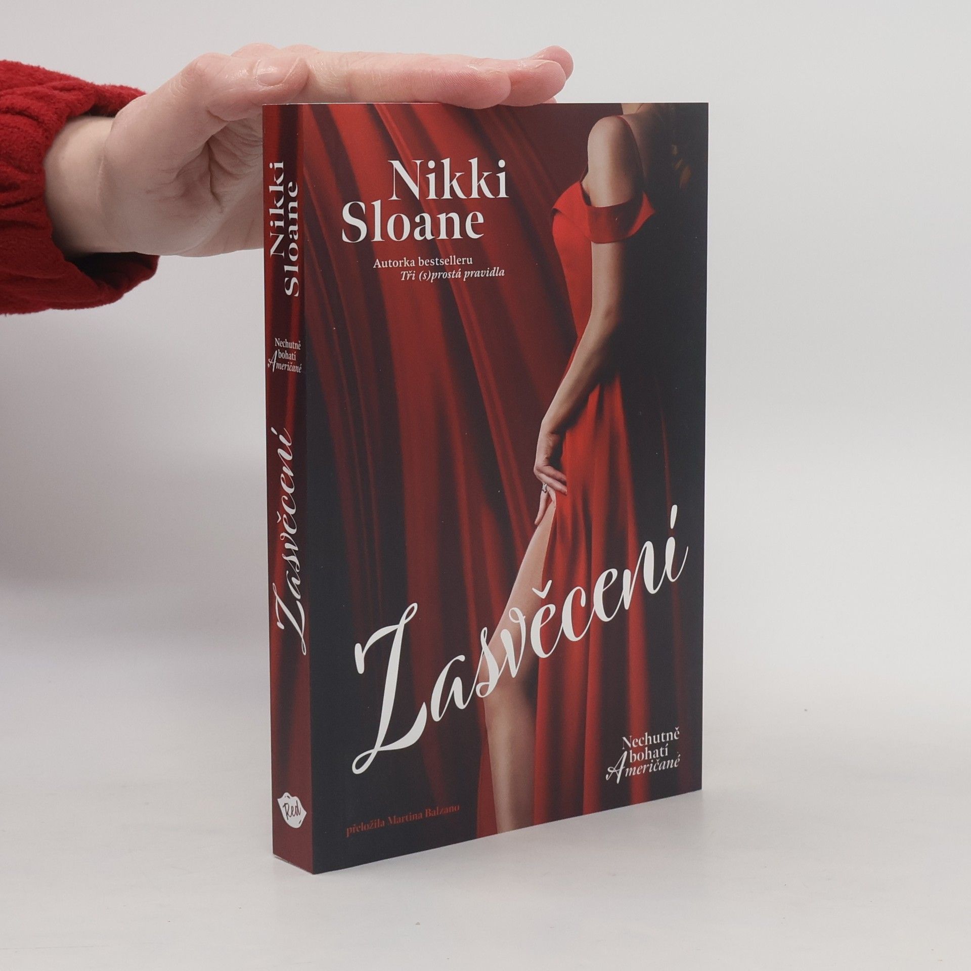 Nikki Sloane Zasvěcení