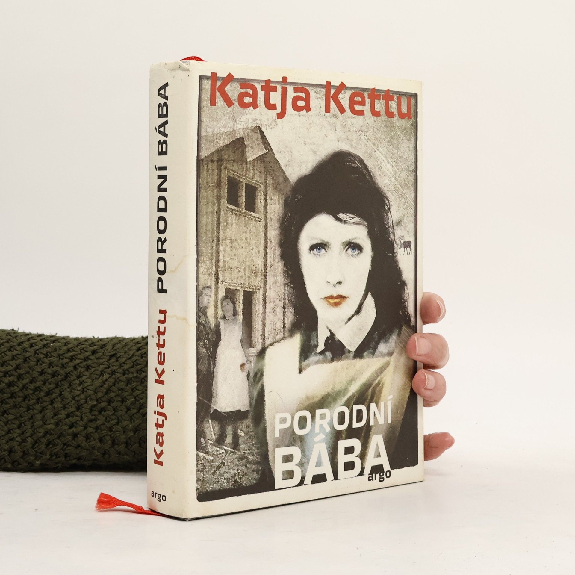 Katja Kettu Porodní bába