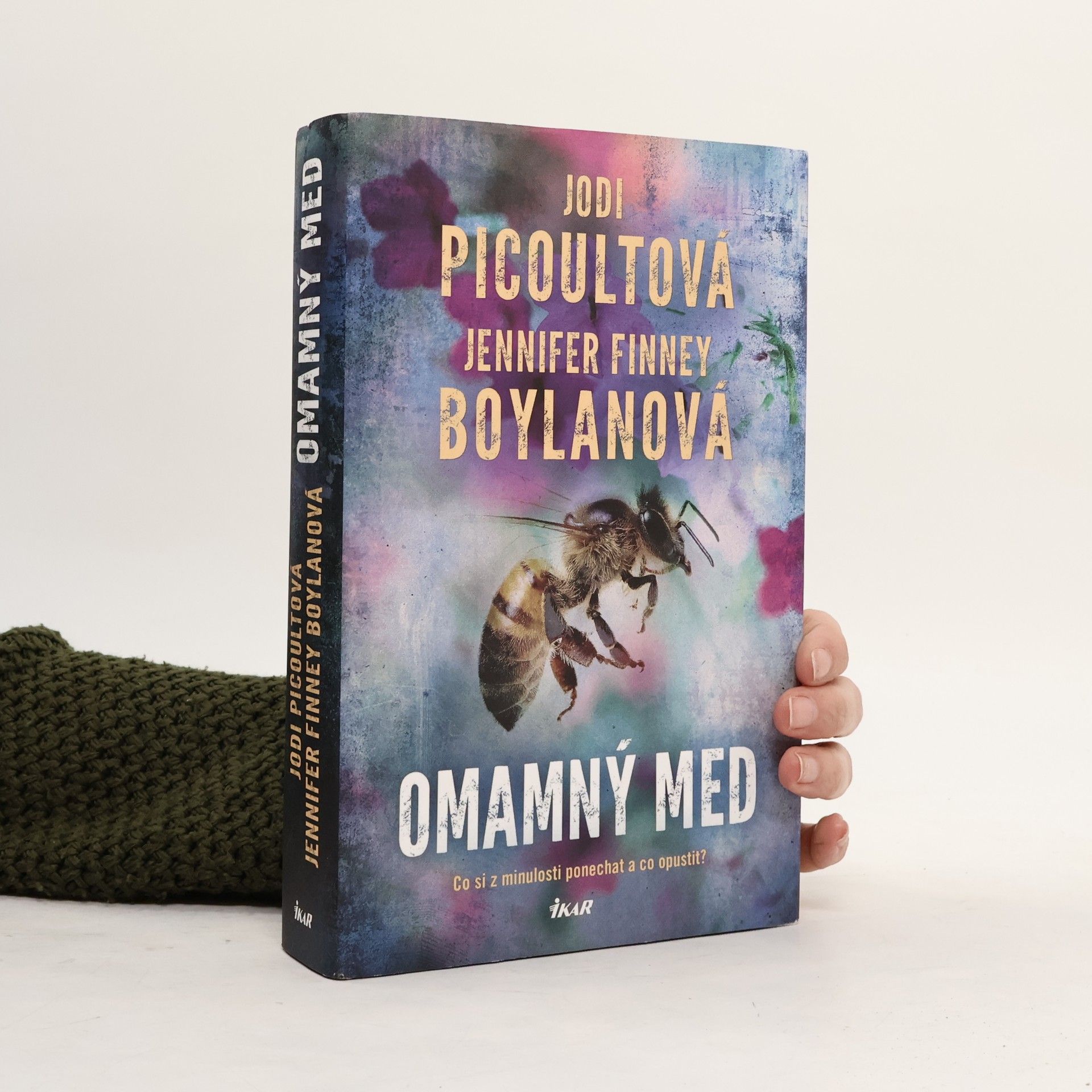 Jennifer Finneyová Boylanová  Omamný med