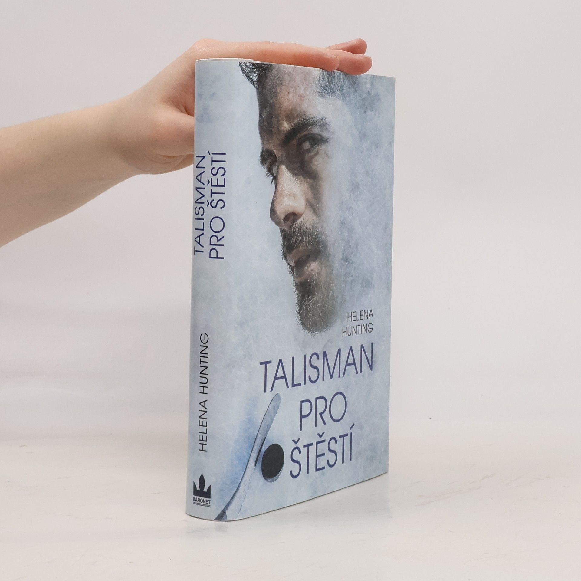 Helena Hunting Talisman pro štěstí