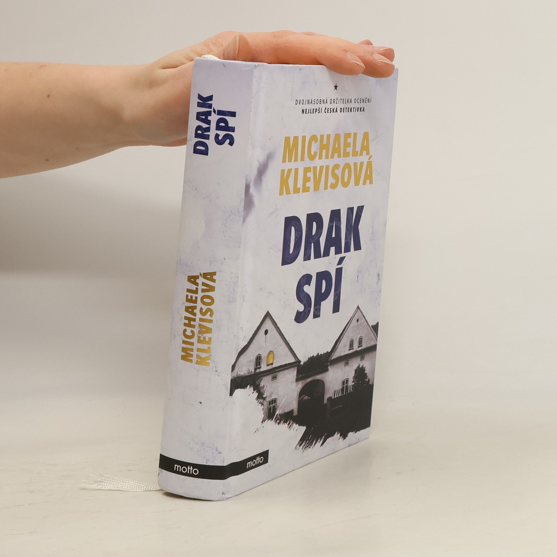 Michaela Klevisová Drak spí