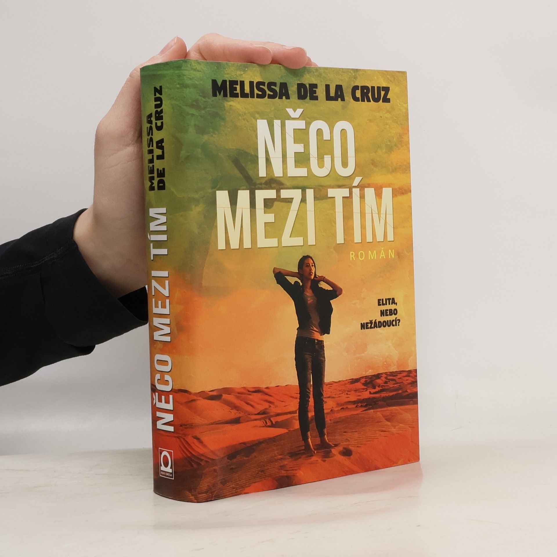 Melissa De la Cruz Něco mezi tím