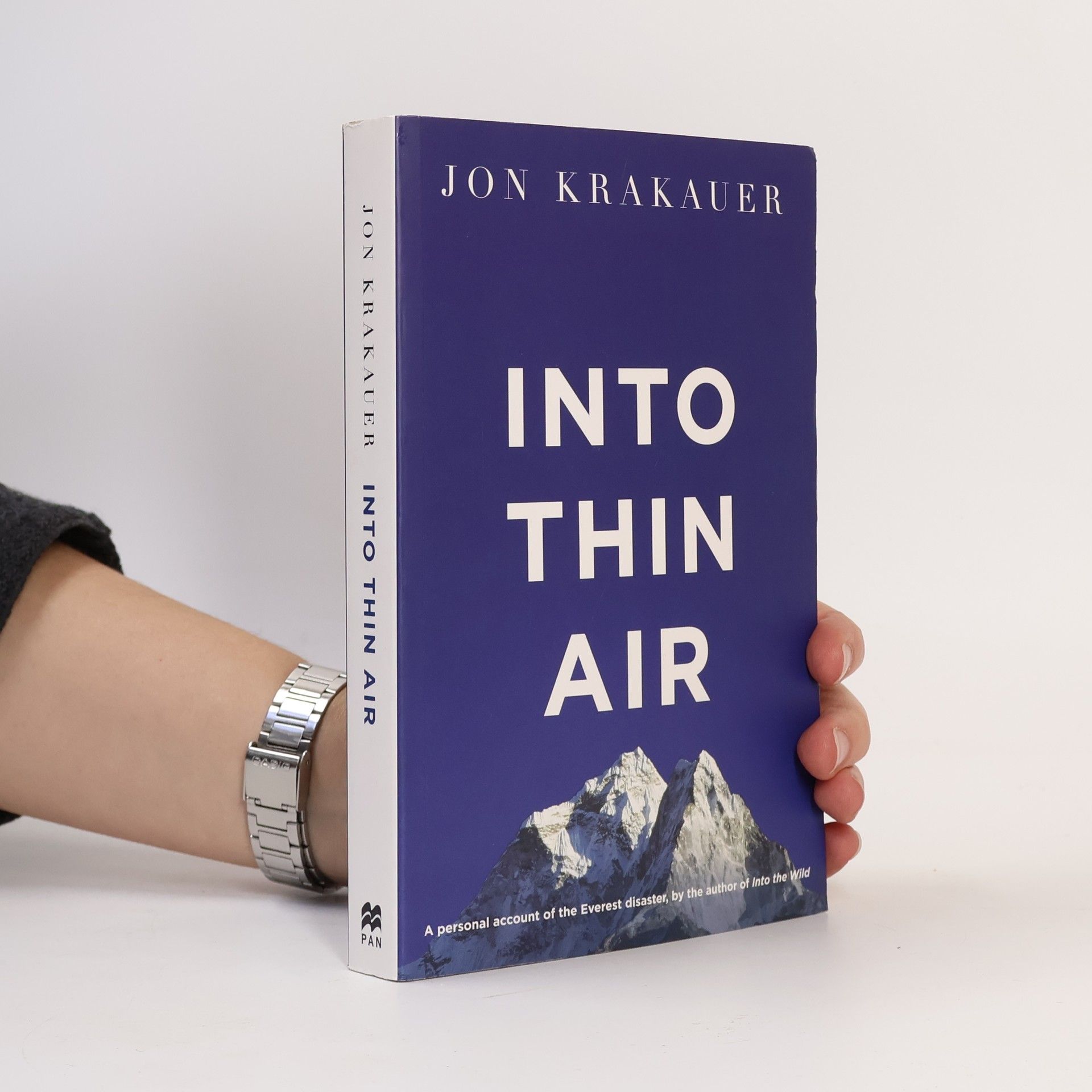 Jon Krakauer Into thin air: a personal account of the Everest disaster