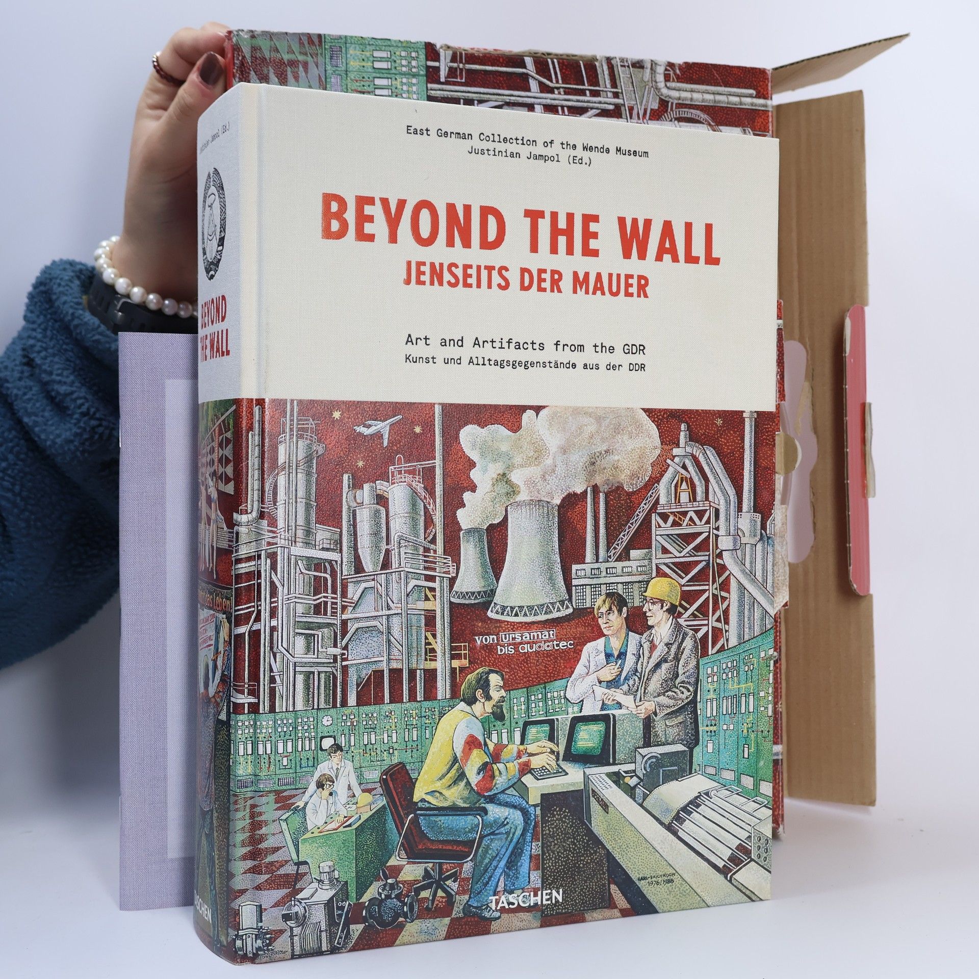 Beyond the Wall. Jenseits der Mauer