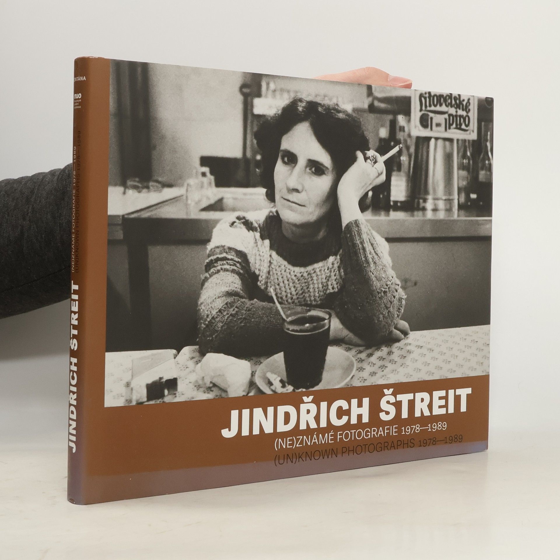 Jindřich Štreit Jindřich Štreit (ne)známé fotografie 1978-1989. (Un)known Photographs 1978-1989