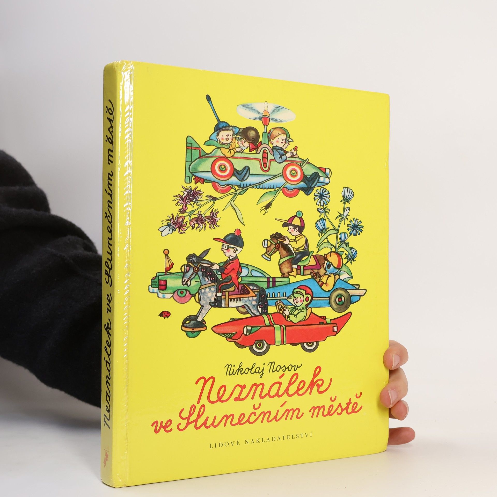 Nikolay Nosov Neználek ve Slunečním městě