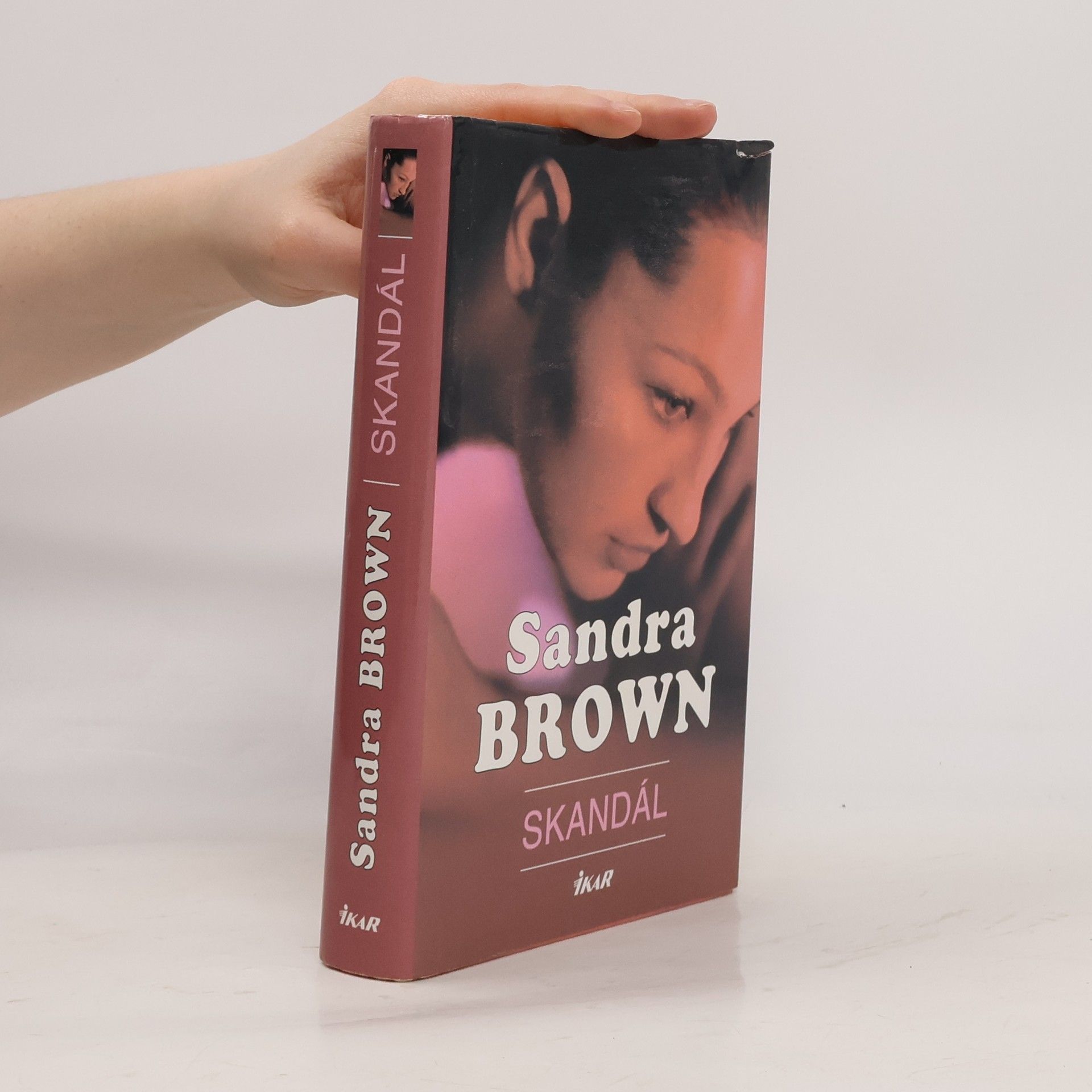 Sandra Brown Skandál