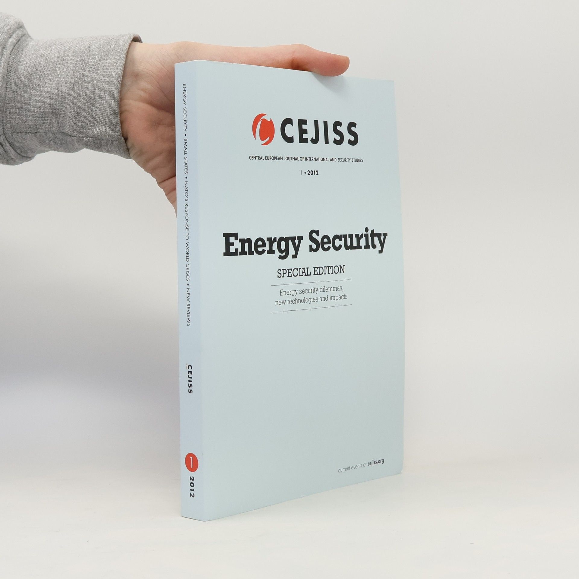 AA.VV. Central European Journal of International and Security Studies 1/2012