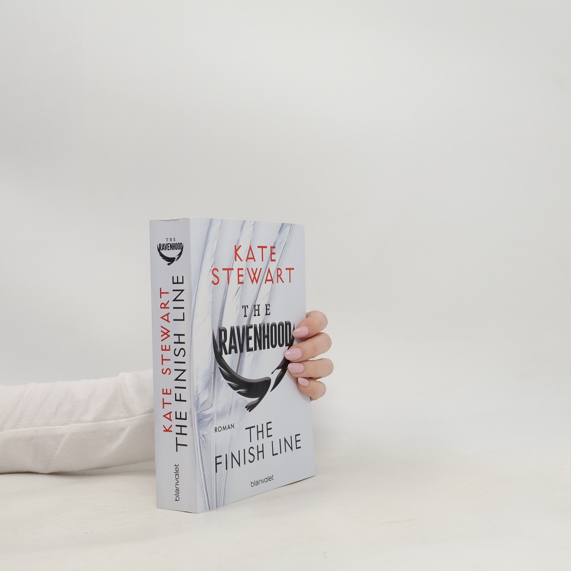 Kate Stewart The Ravenhood - The Finish Line