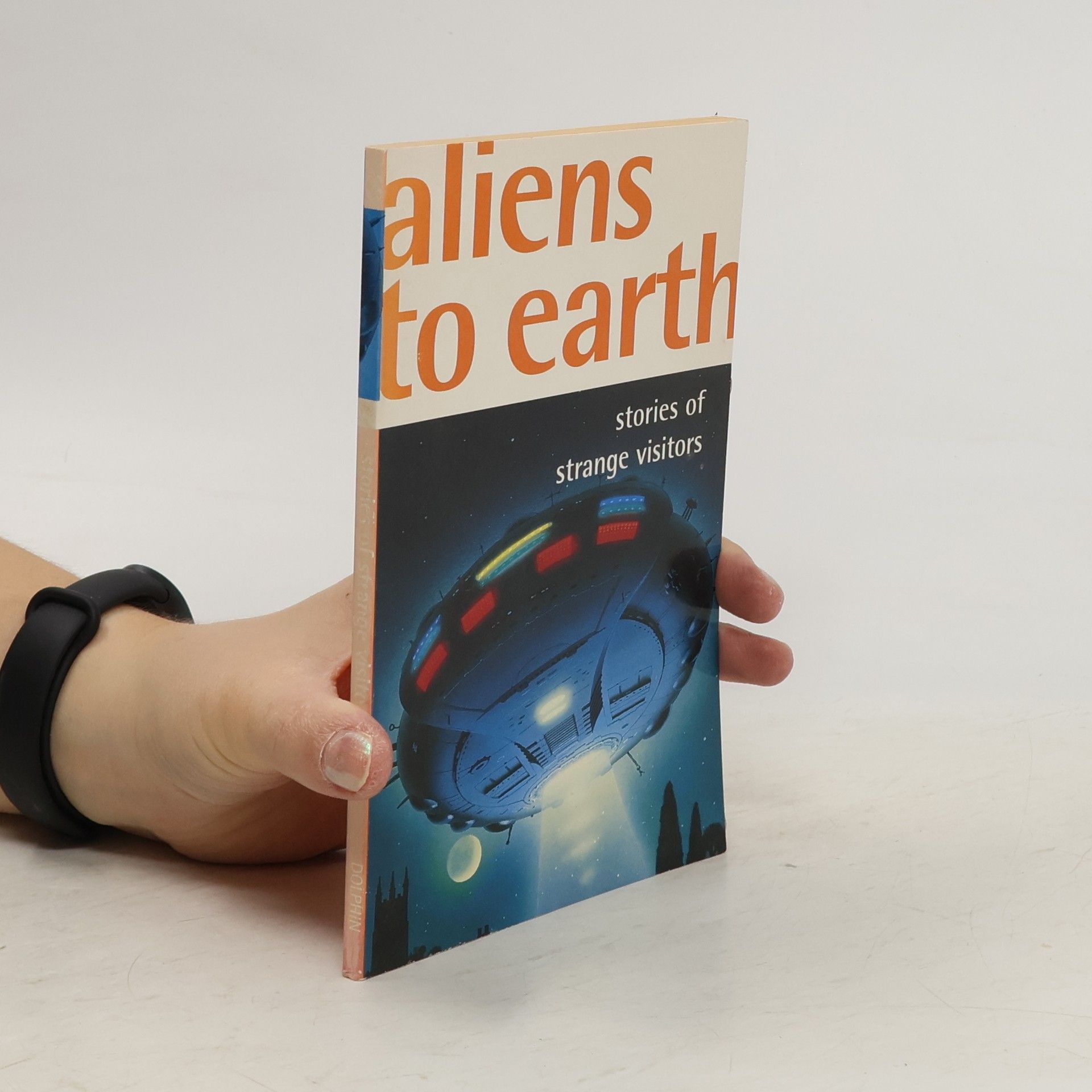 Wendy Cooling Aliens to Earth