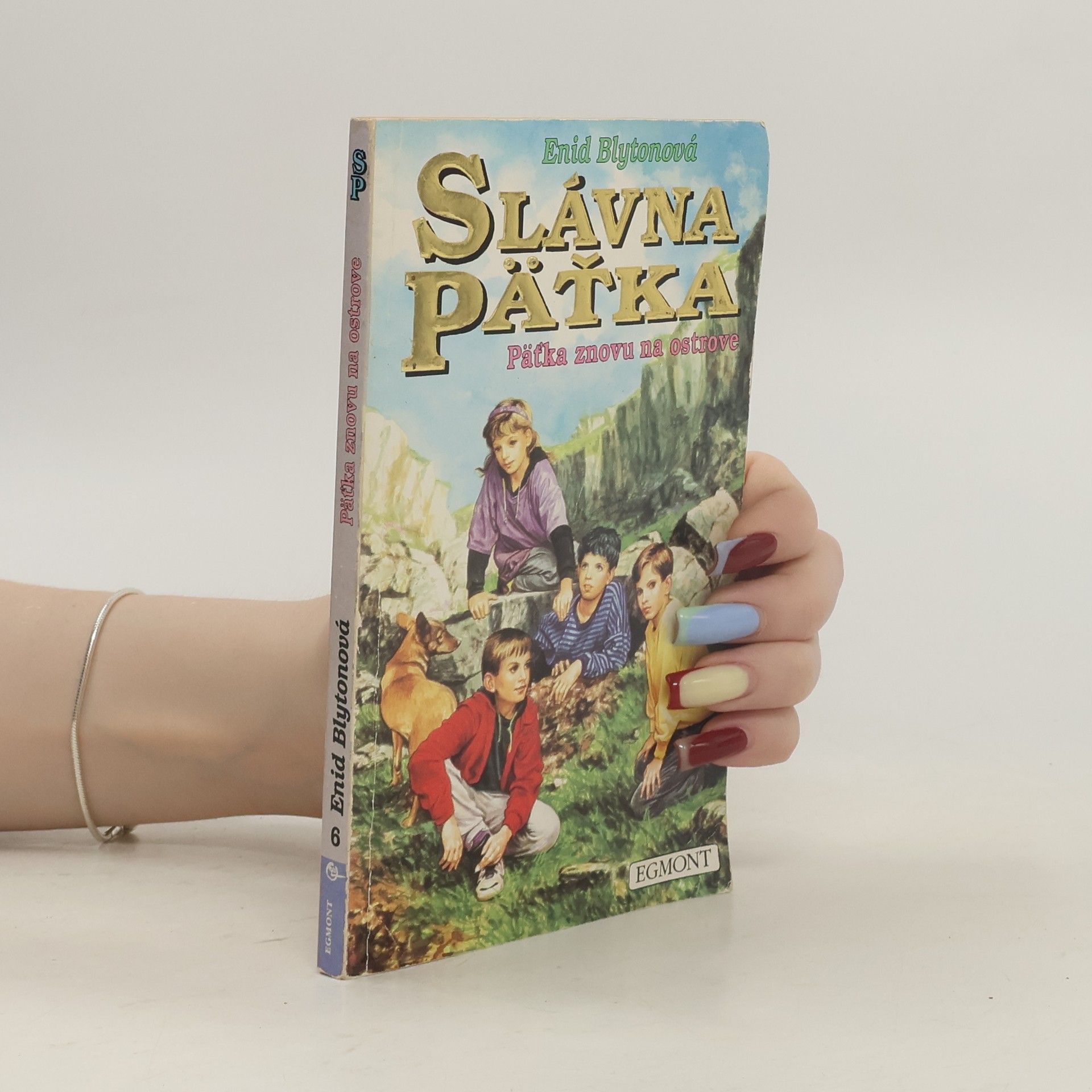 Enid Blyton Päťka znovu na ostrove