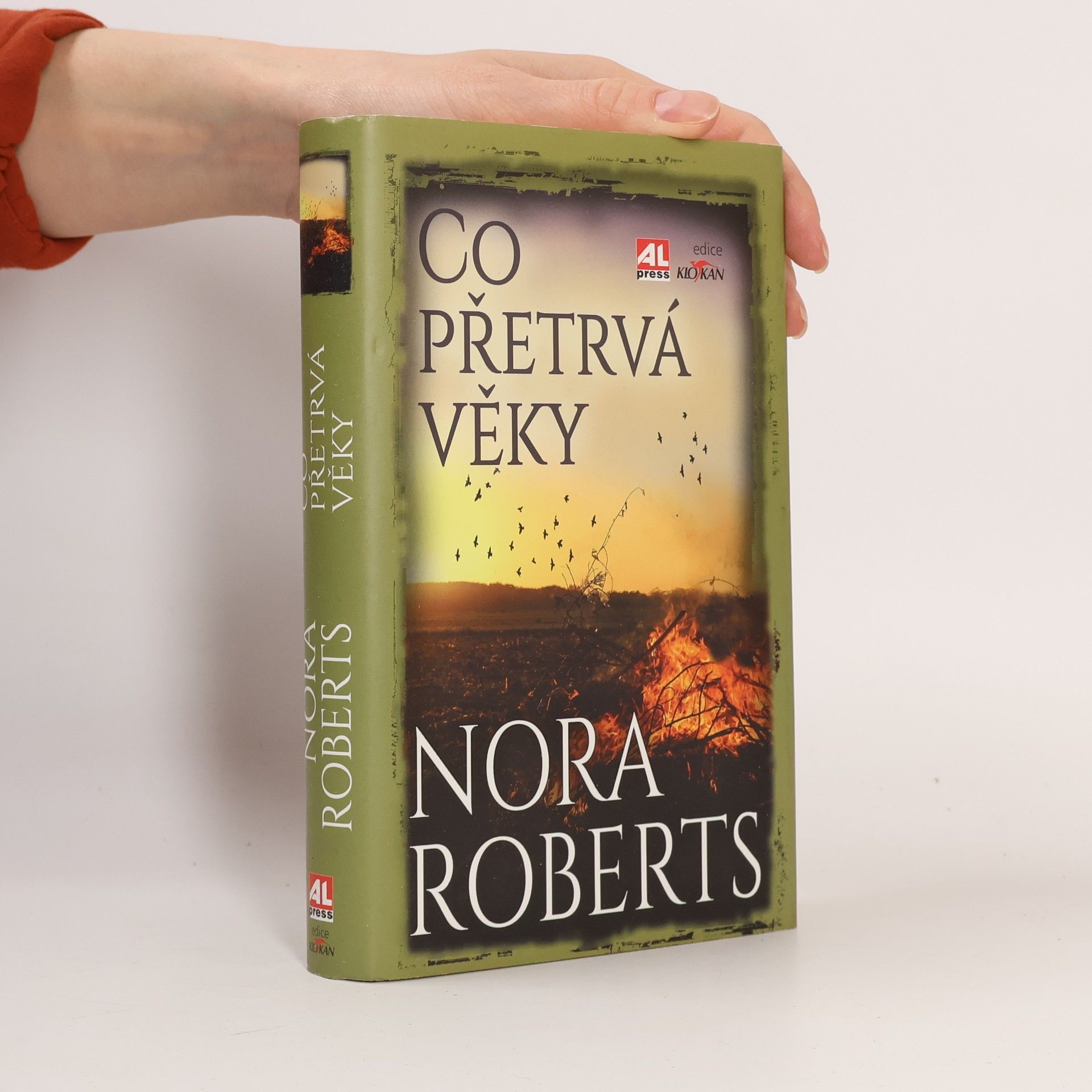Nora Roberts Co přetrvá věky