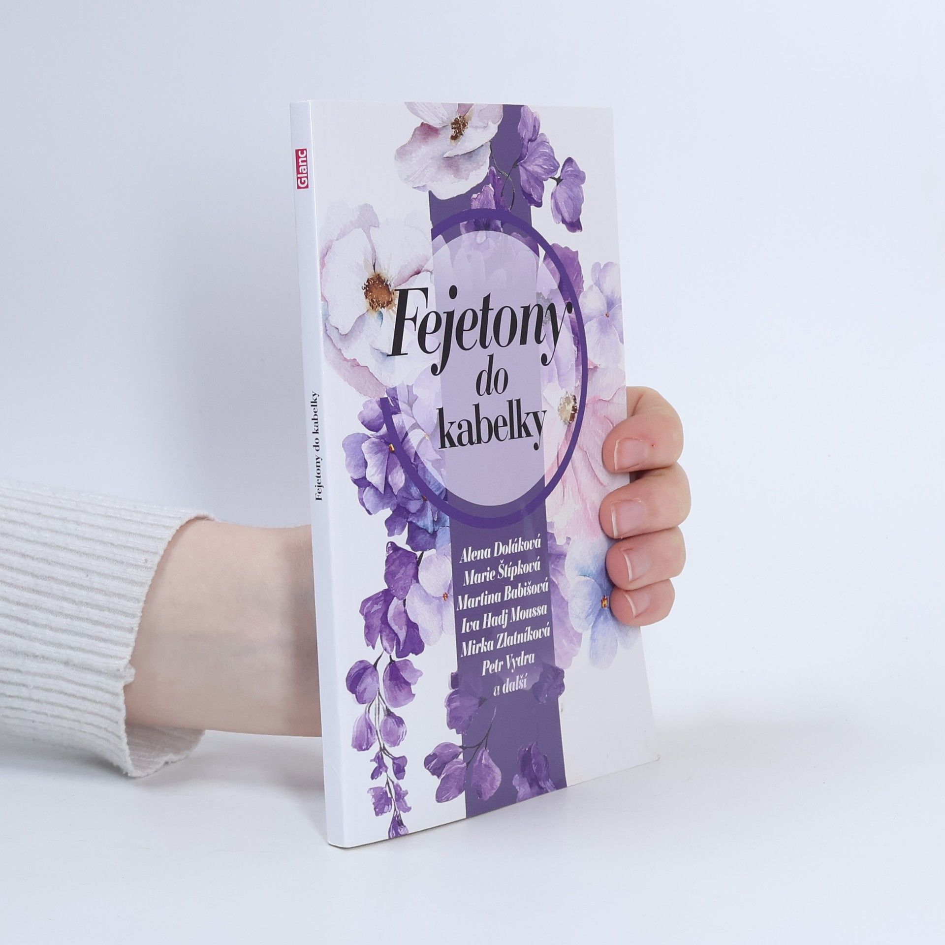 Various authors Fejetony do kabelky