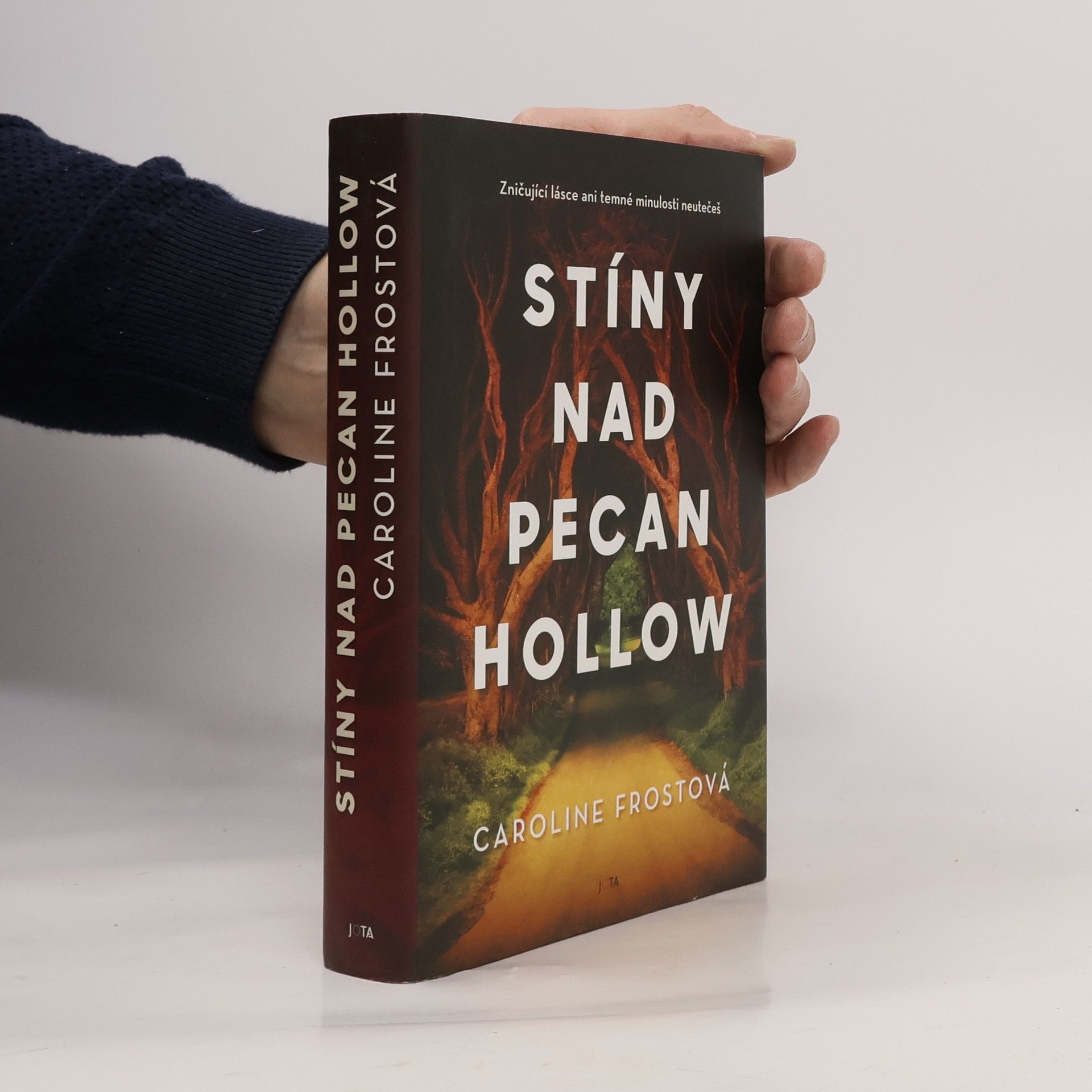 Caroline Frost Stíny nad Pecan Hollow