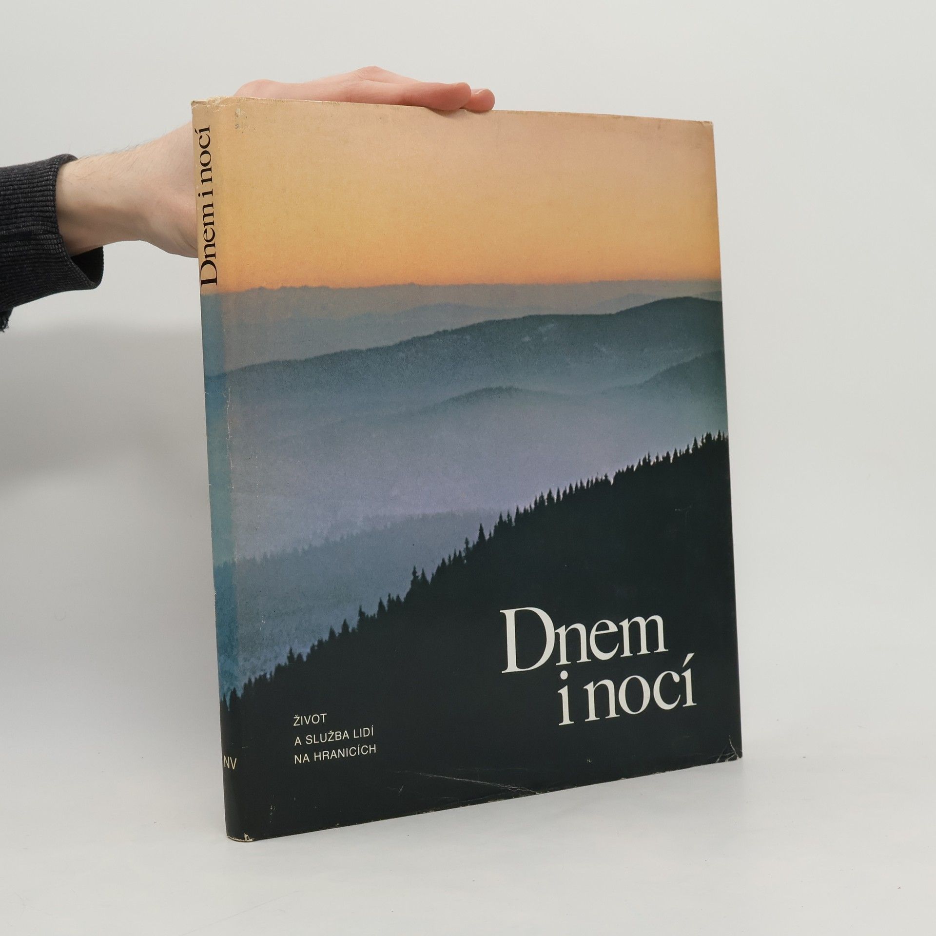 Erich Einhorn Dnem i nocí. Život a služba lidí na hranicích