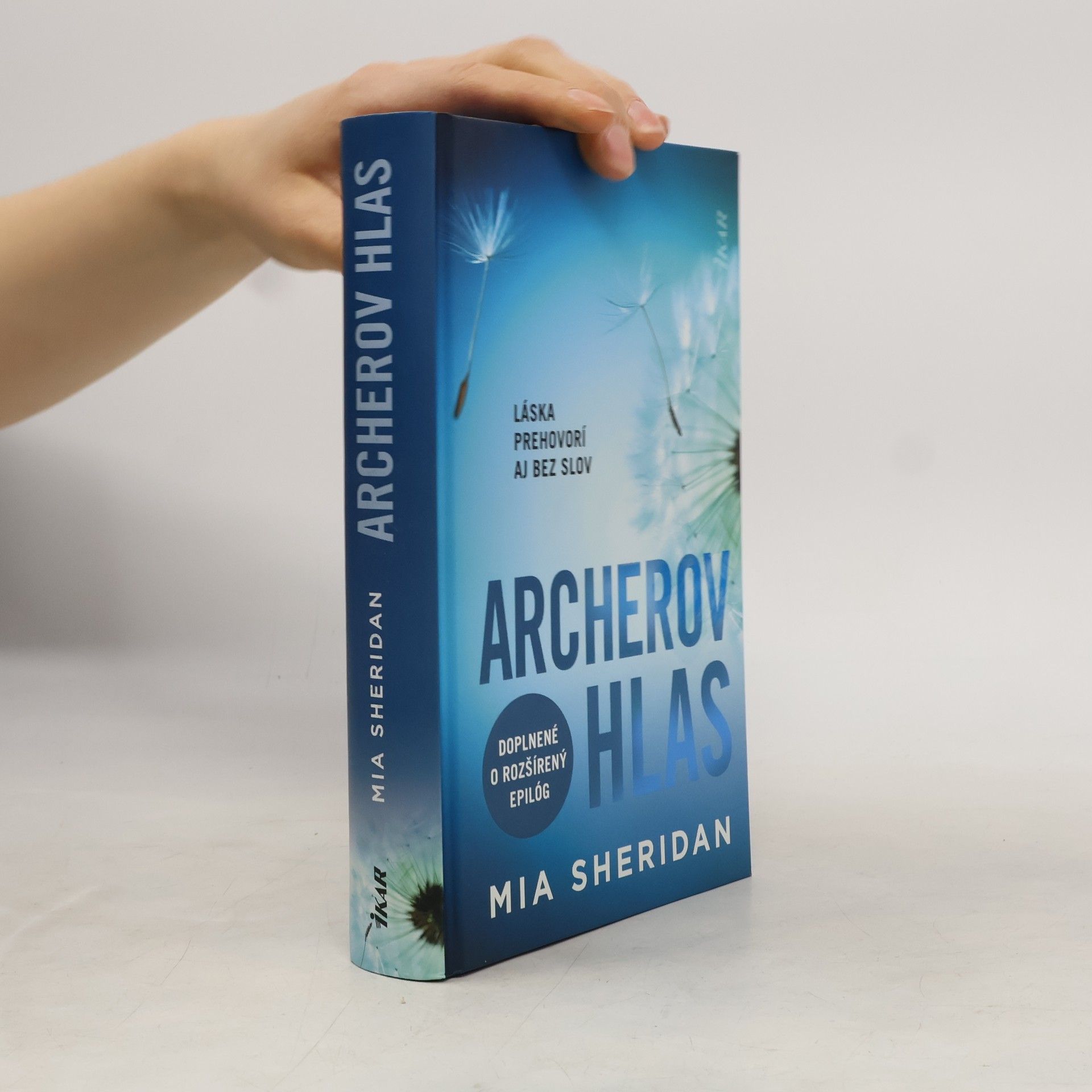 Mia Sheridan Archerov hlas