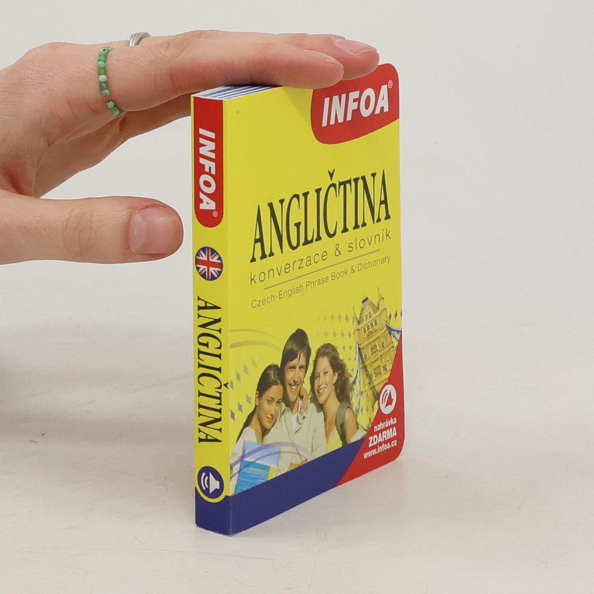Martina Kutalová Angličtina: Konverzace & slovník. Czech-English phrase book & dictionary