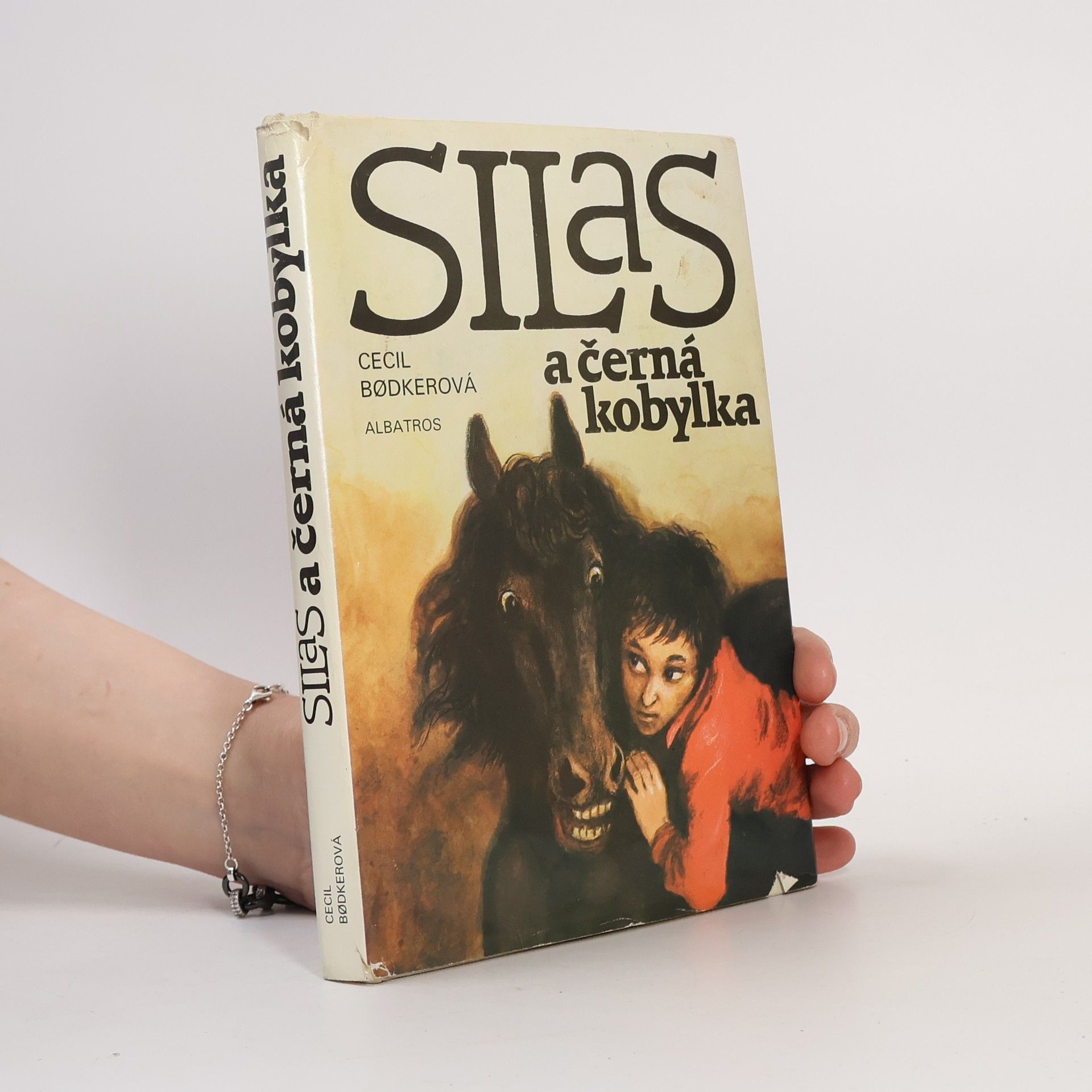 Cecil Bødker Silas a černá kobylka