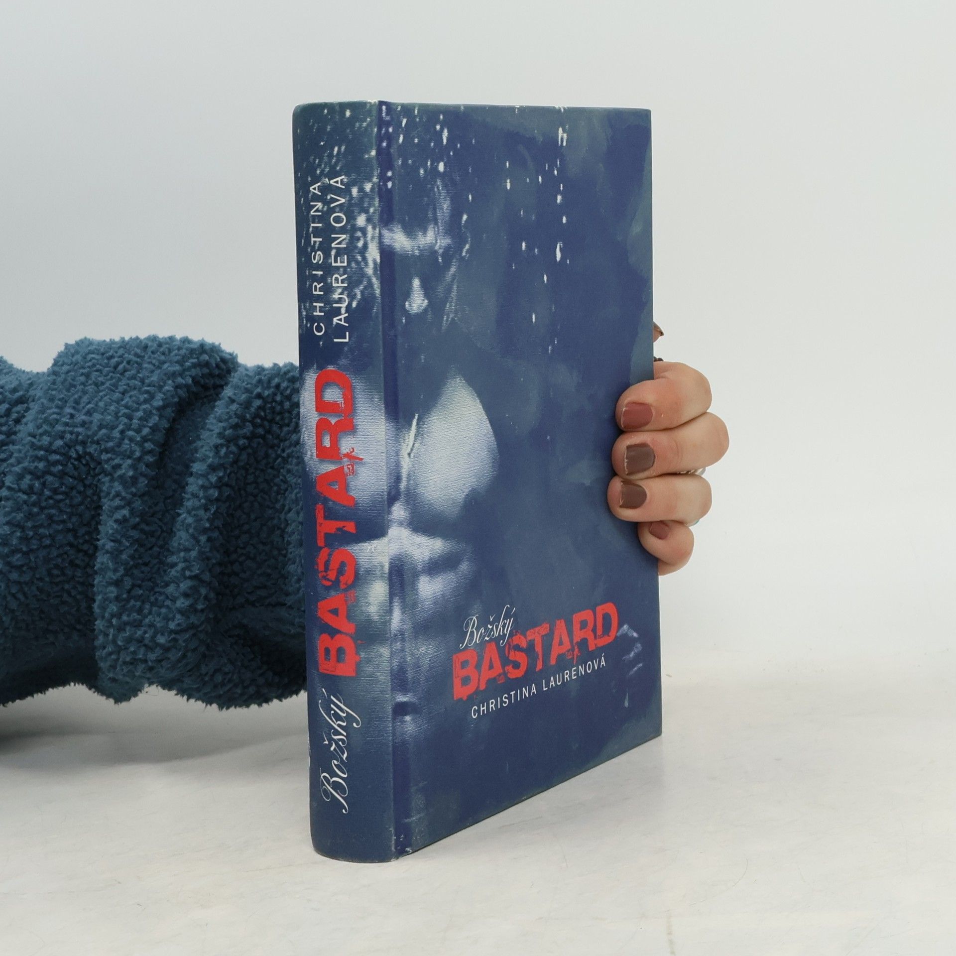 Christina Lauren Božský bastard