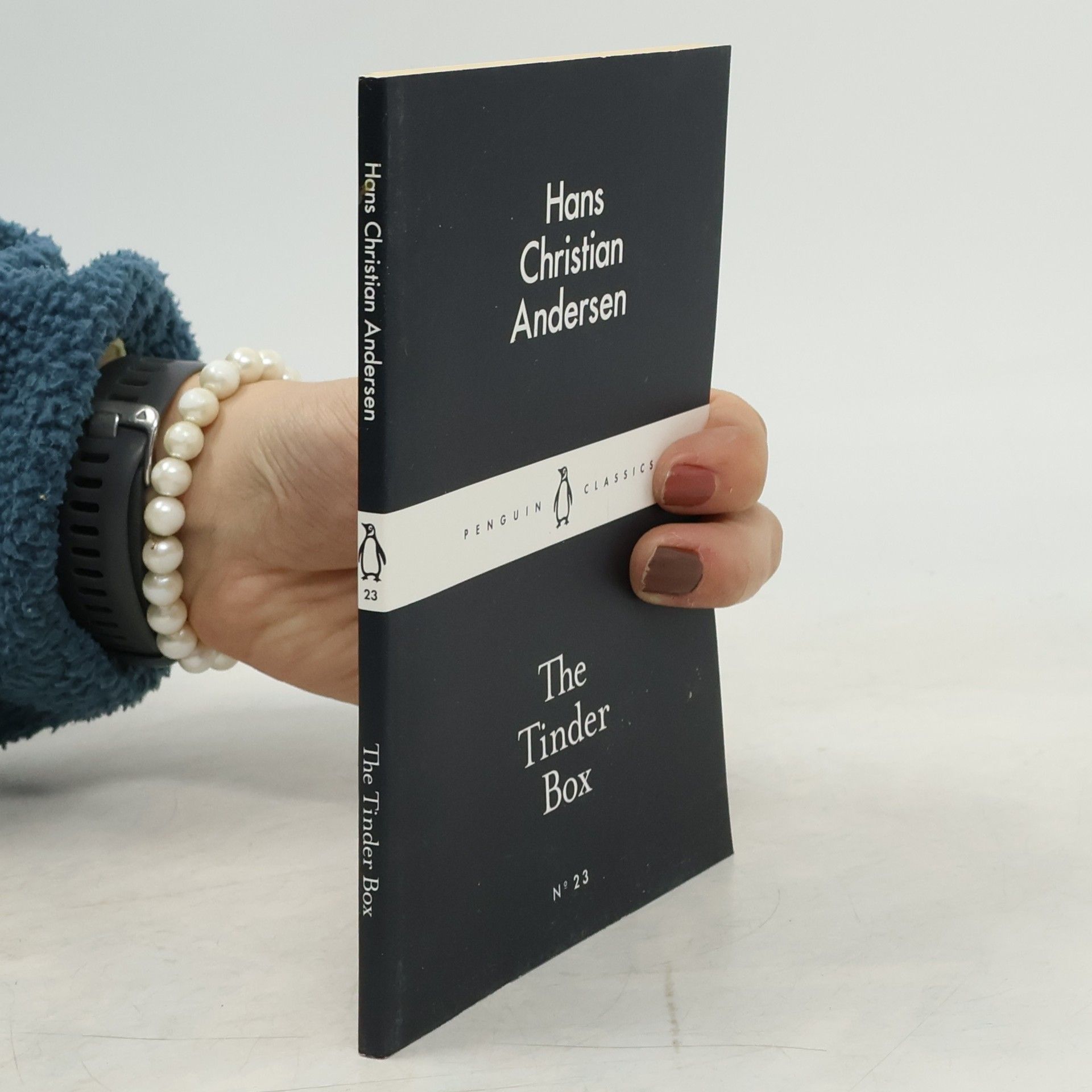 Hans Christian Andersen The Tinderbox