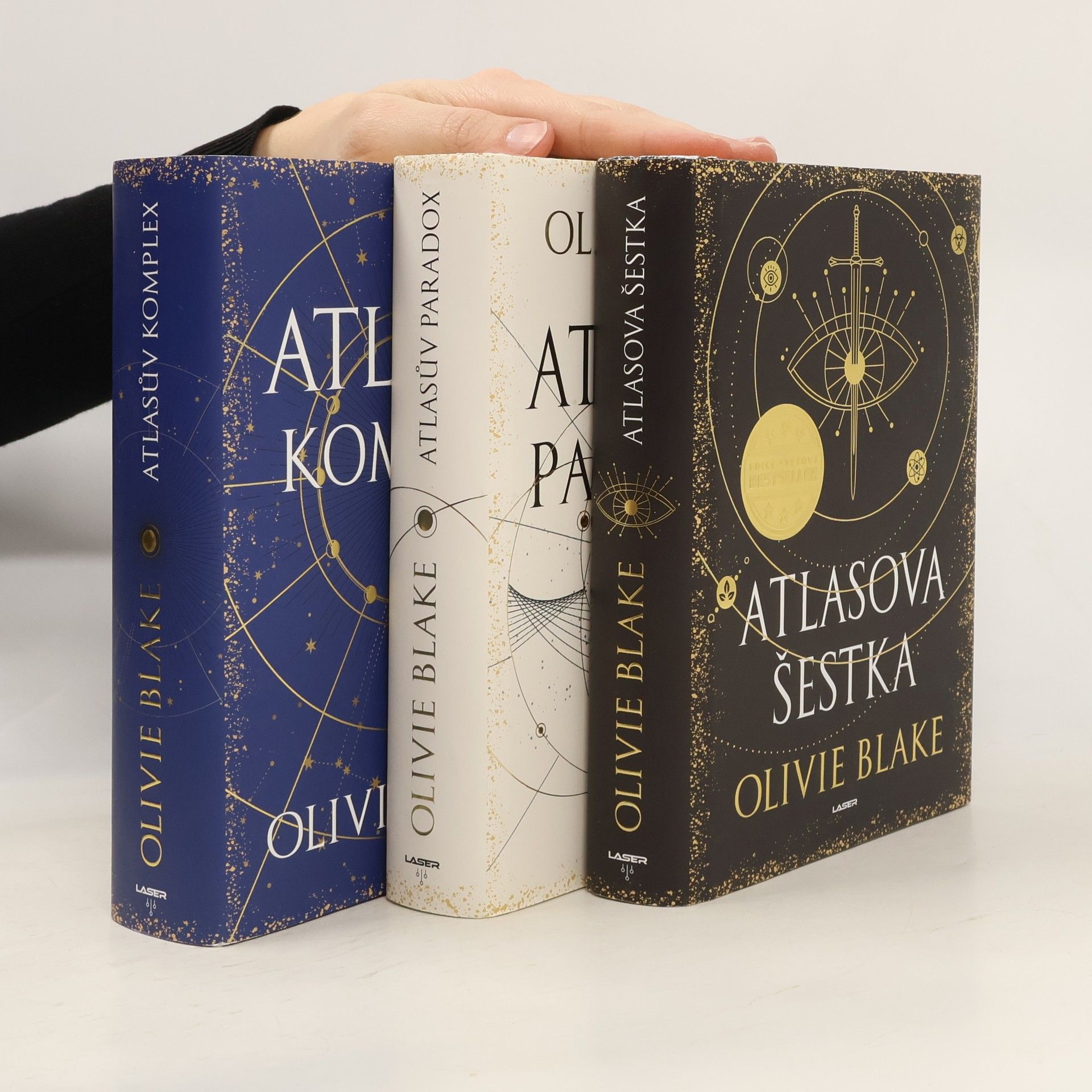 Olivie Blake Atlasova šestka 1-3.