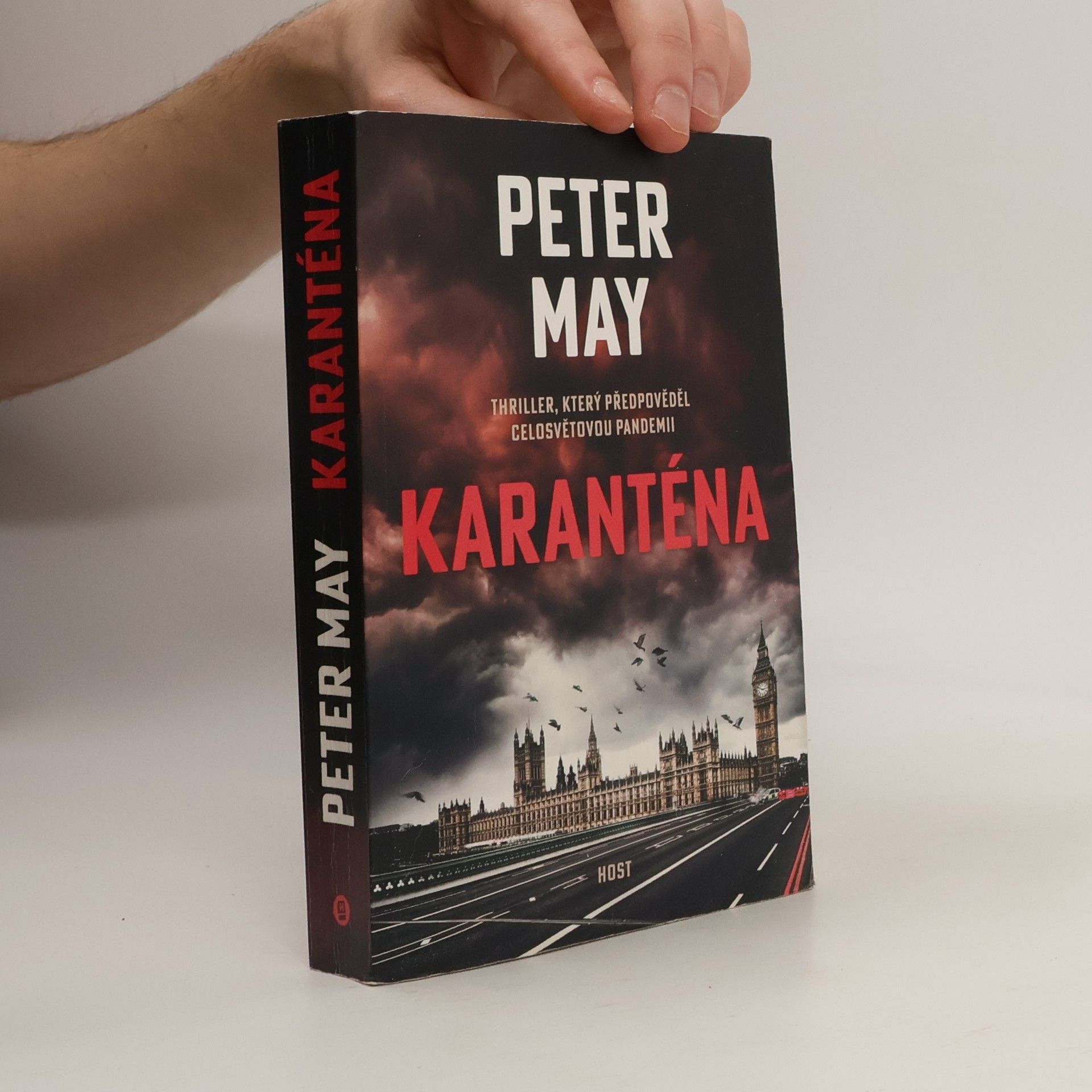 Peter May Karanténa