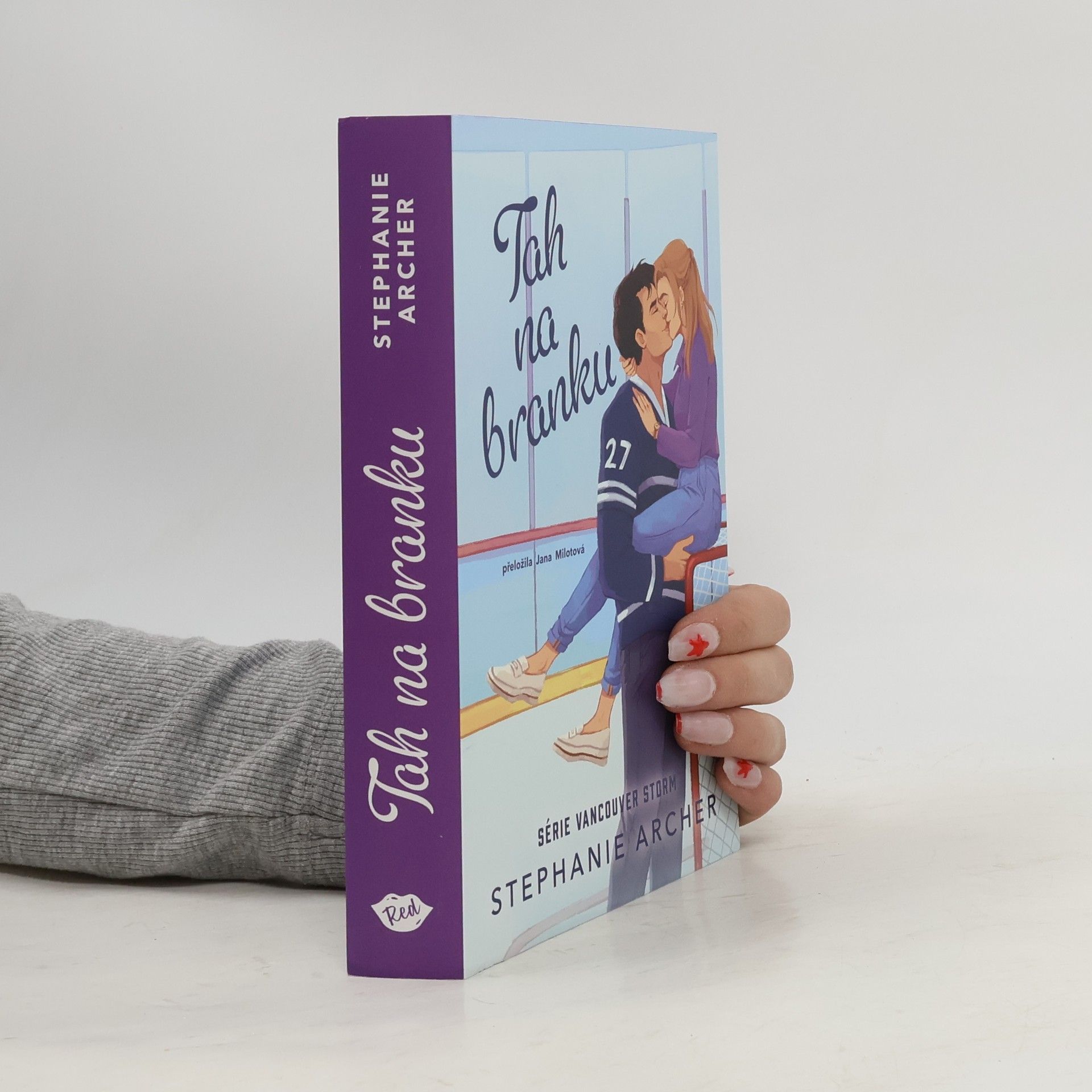 Stephanie Archer Tah na branku