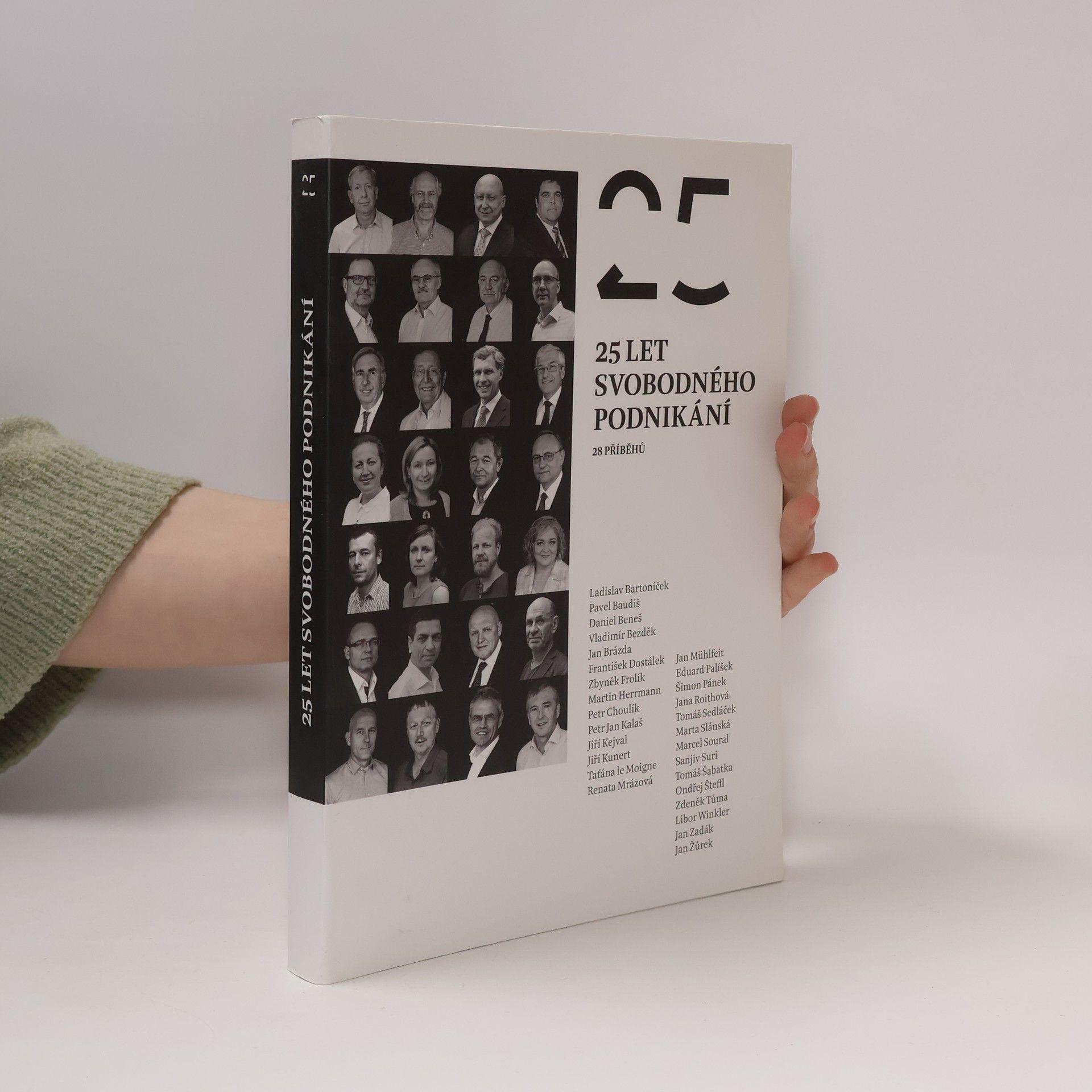 Julie Hrstková 25 let svobodného podnikání : 28 příběhů