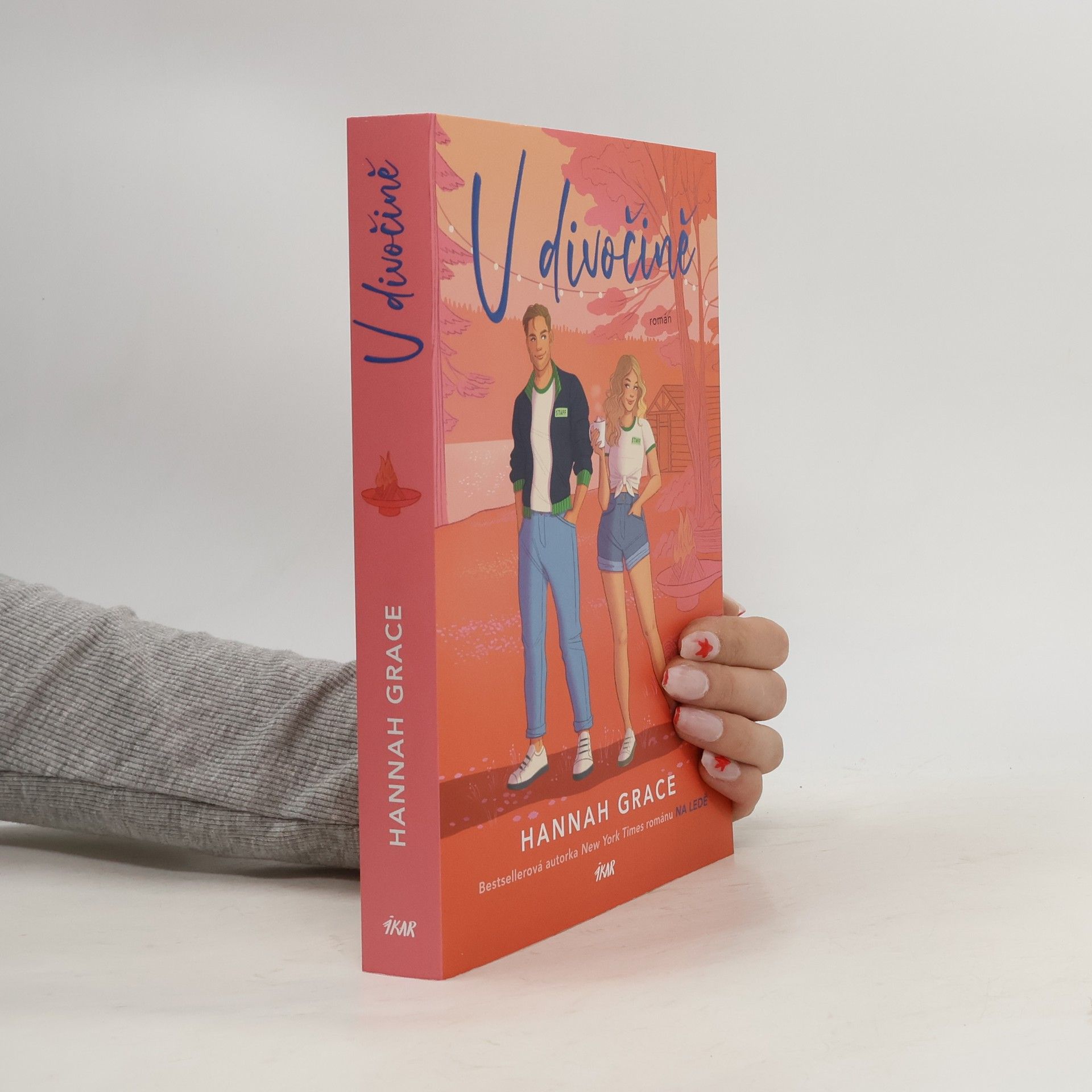 Hannah Grace V divočině