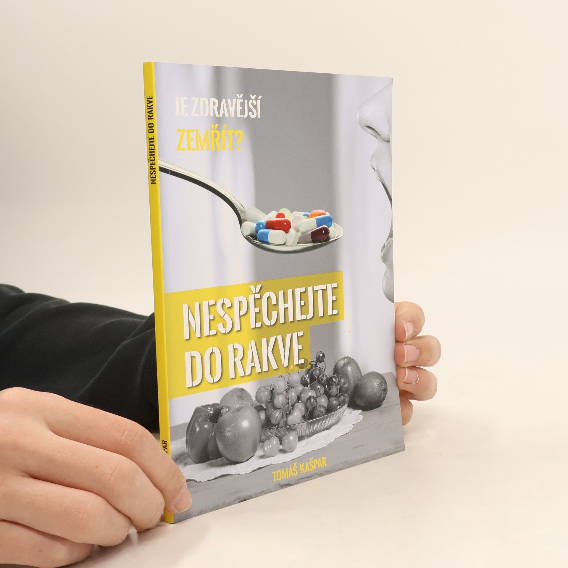 Tomáš Kašpar Nespěchejte do rakve