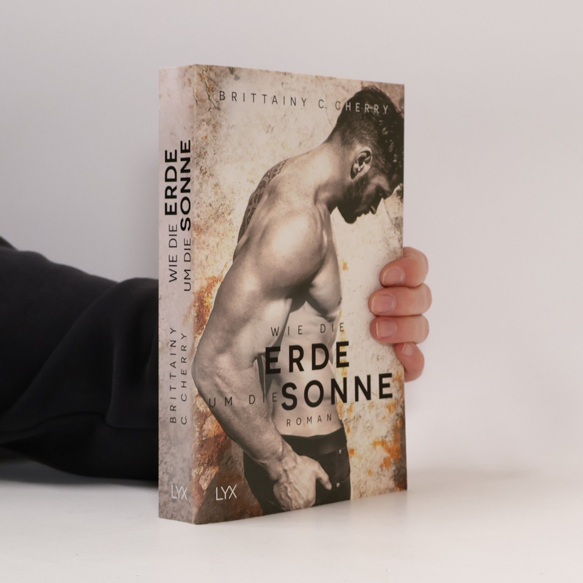 Brittainy C. Cherry Wie die Erde um die Sonne